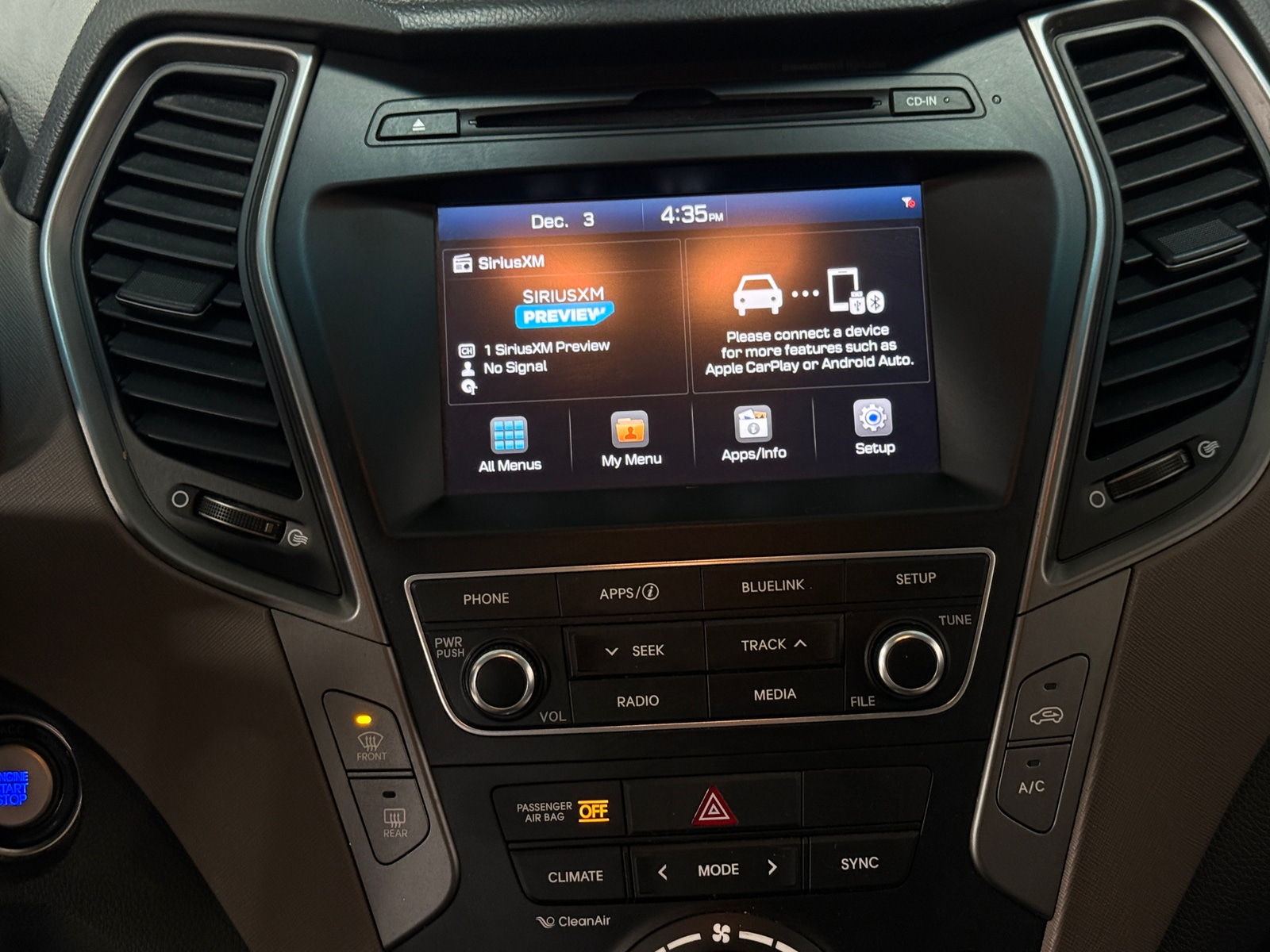 Thumbnail: 2017 Hyundai Santa Fe - 3