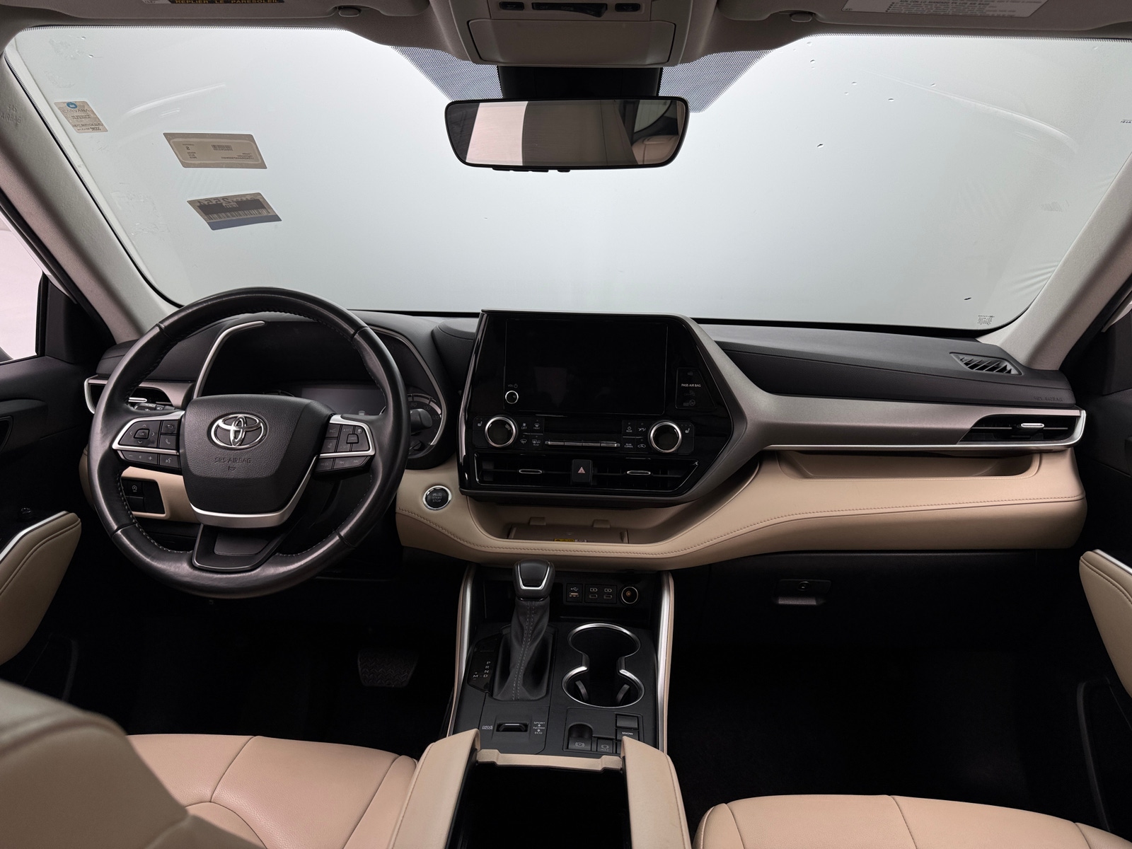 Thumbnail: 2023 Toyota Highlander - 2