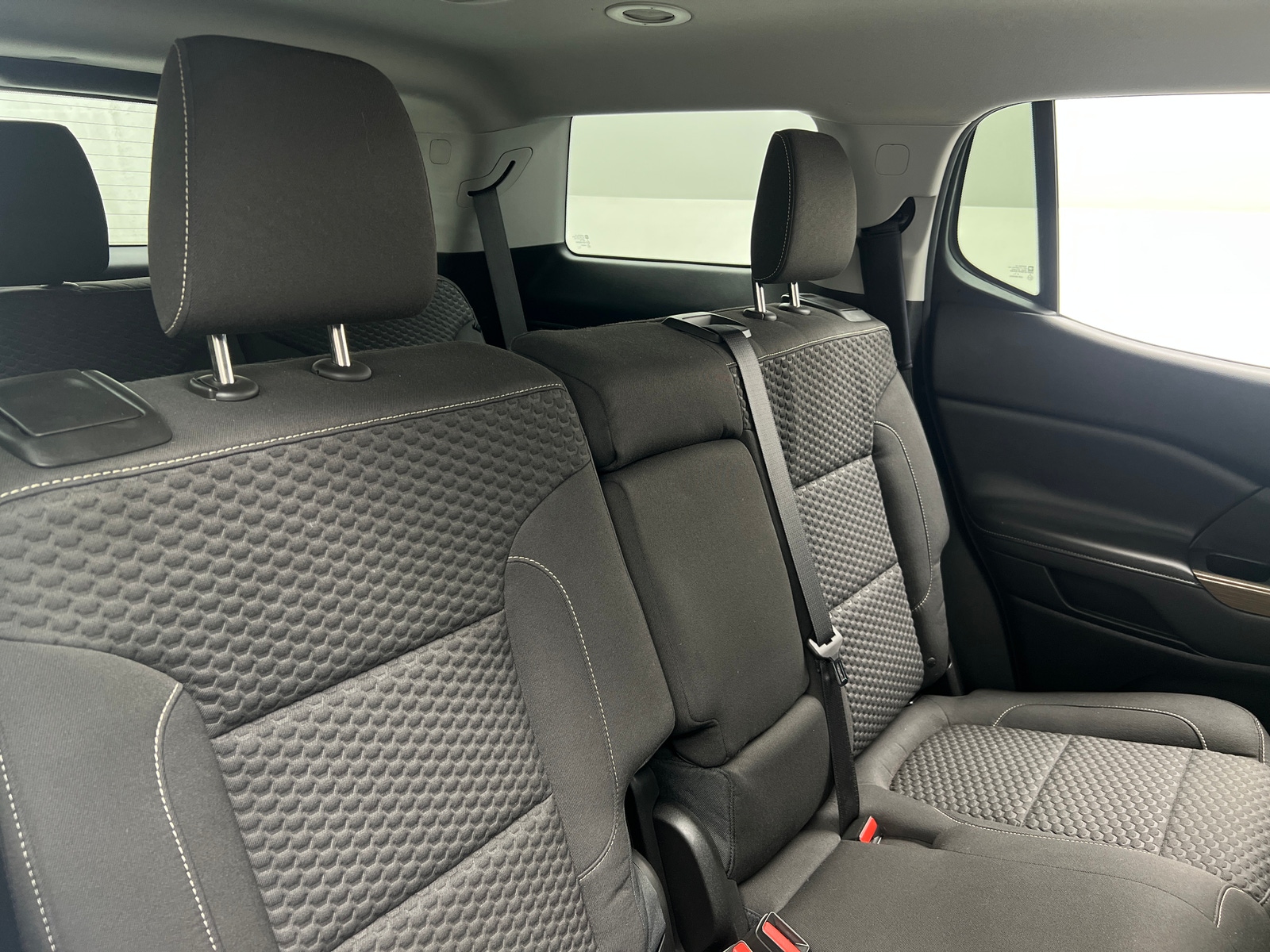 Thumbnail: 2017 GMC Acadia - 6