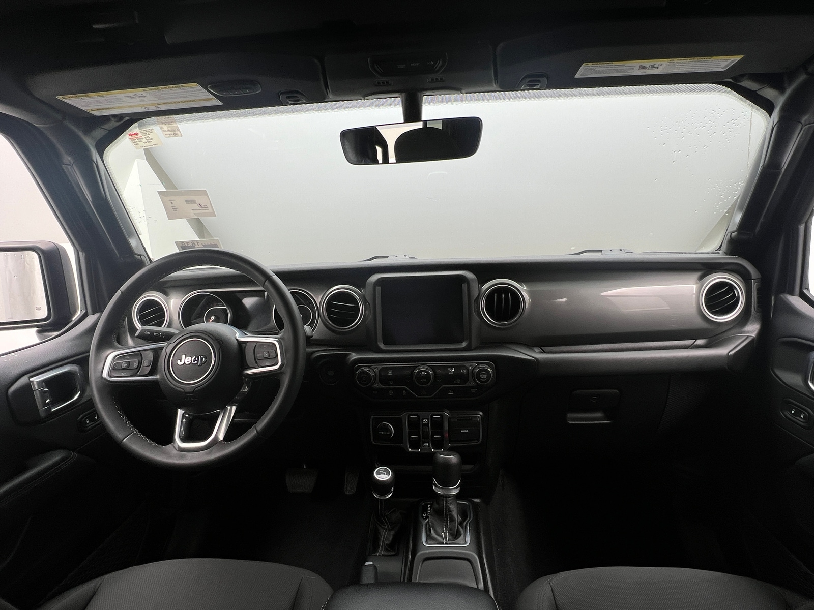 Thumbnail: 2023 Jeep Gladiator - 3