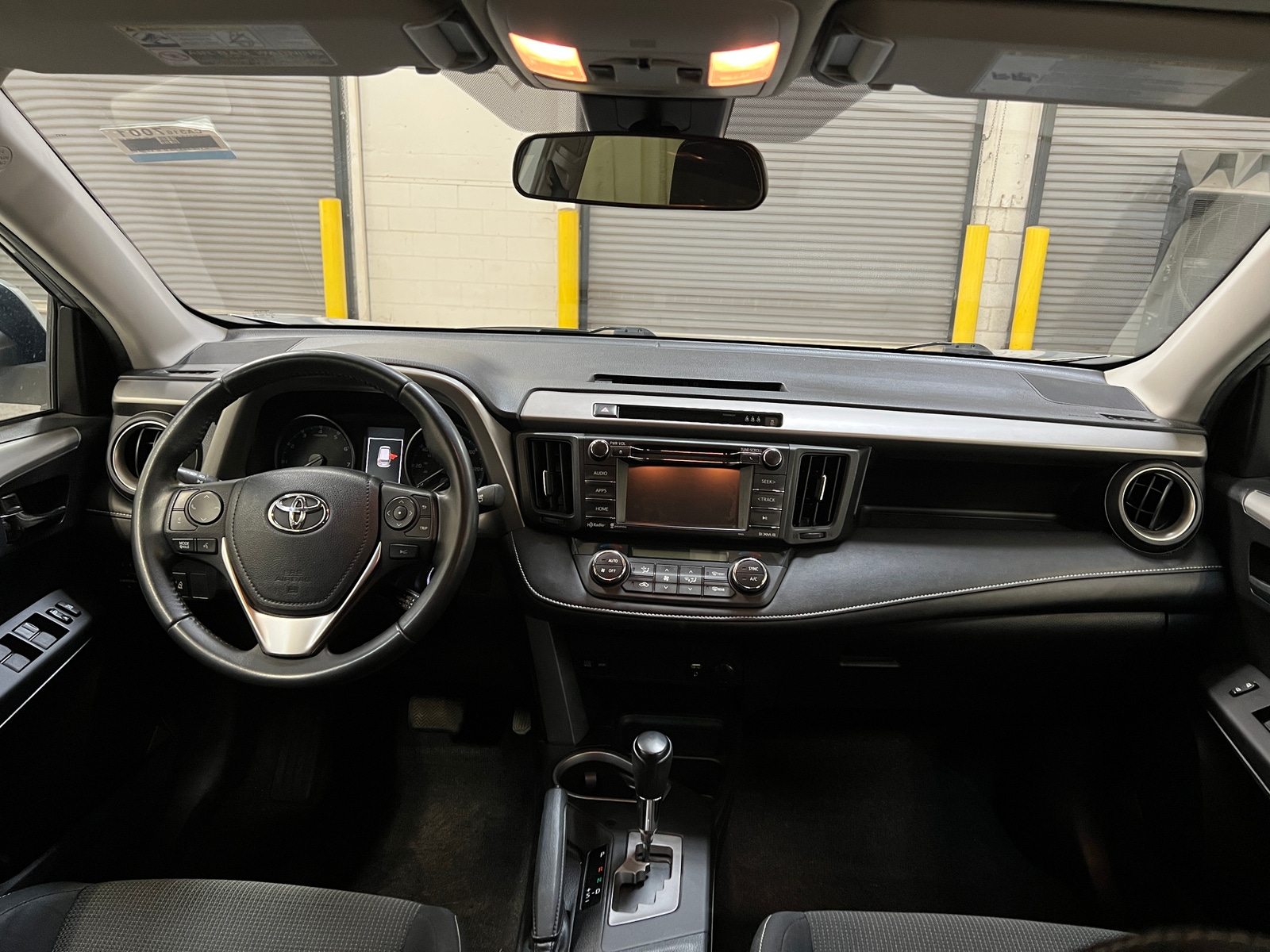 Thumbnail: 2017 Toyota RAV4 - 3