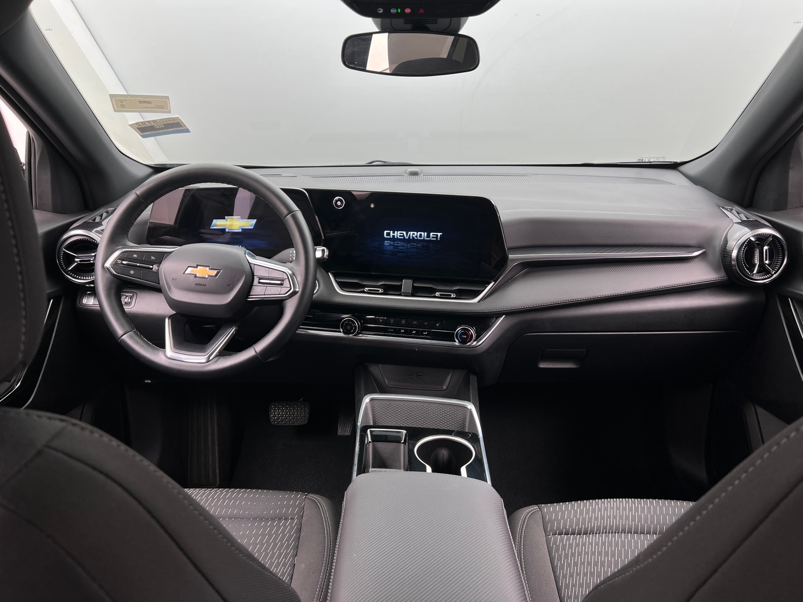 Thumbnail: 2025 Chevrolet Equinox - 3