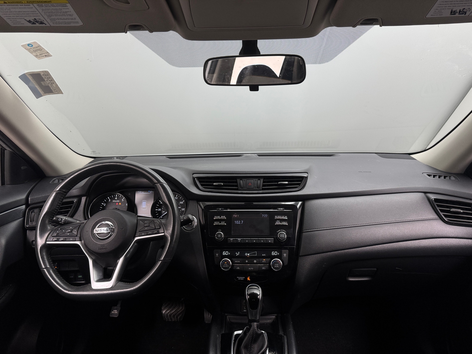 Thumbnail: 2017 Nissan Rogue - 3