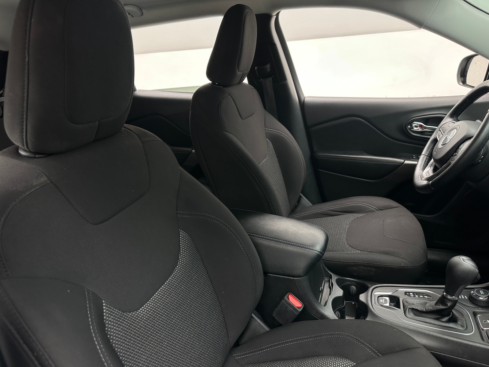 Thumbnail: 2020 Jeep Cherokee - 2