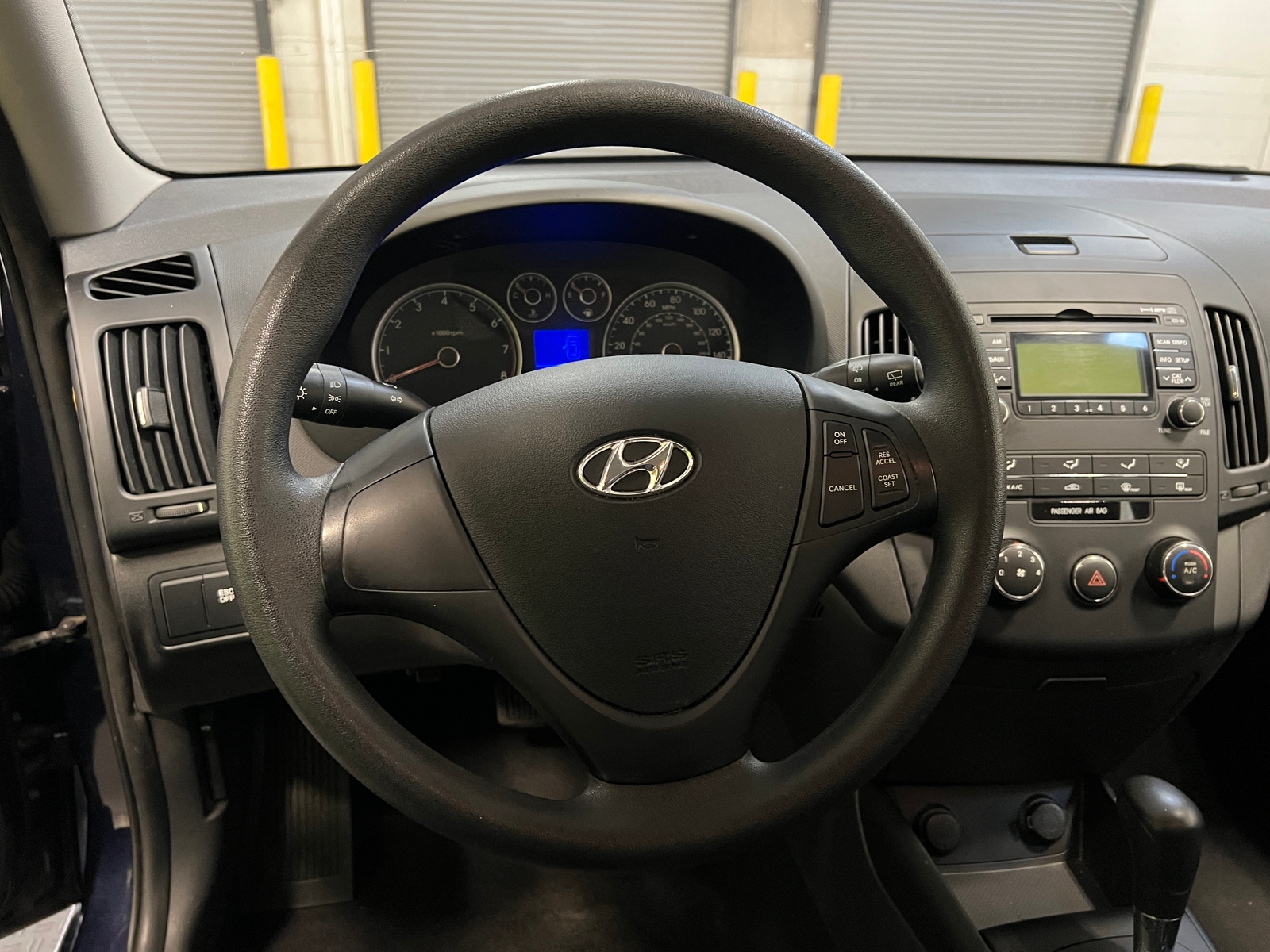 Thumbnail: 2011 Hyundai Elantra - 5