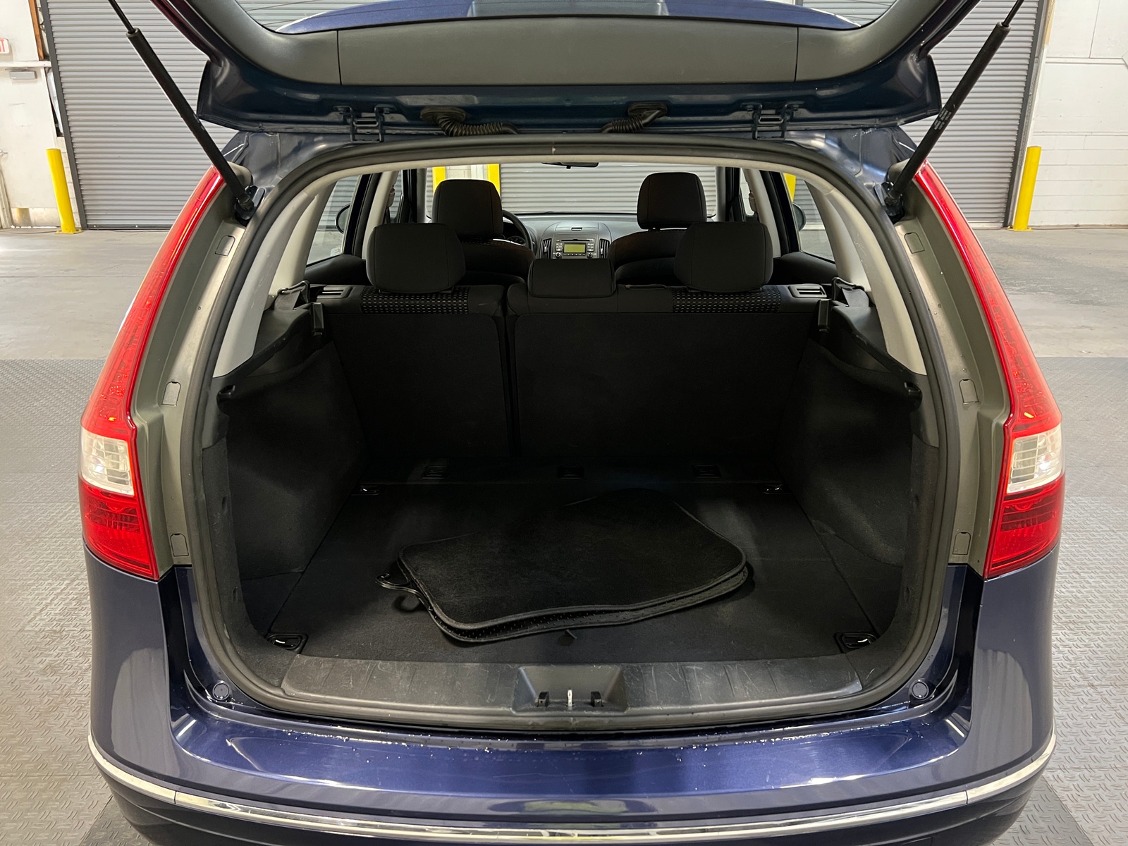 Thumbnail: 2011 Hyundai Elantra - 7