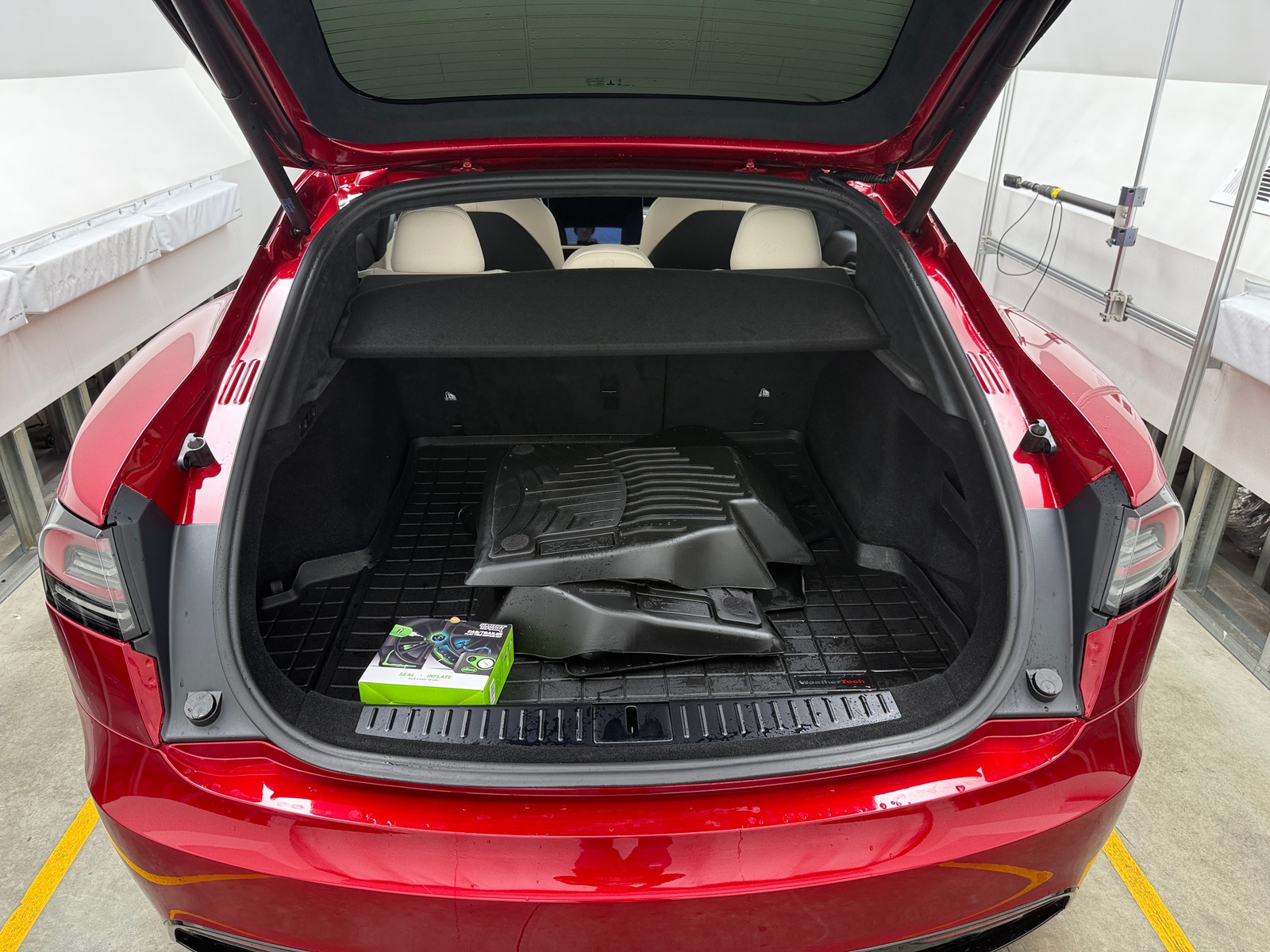 Thumbnail: 2023 Tesla Model S - 6