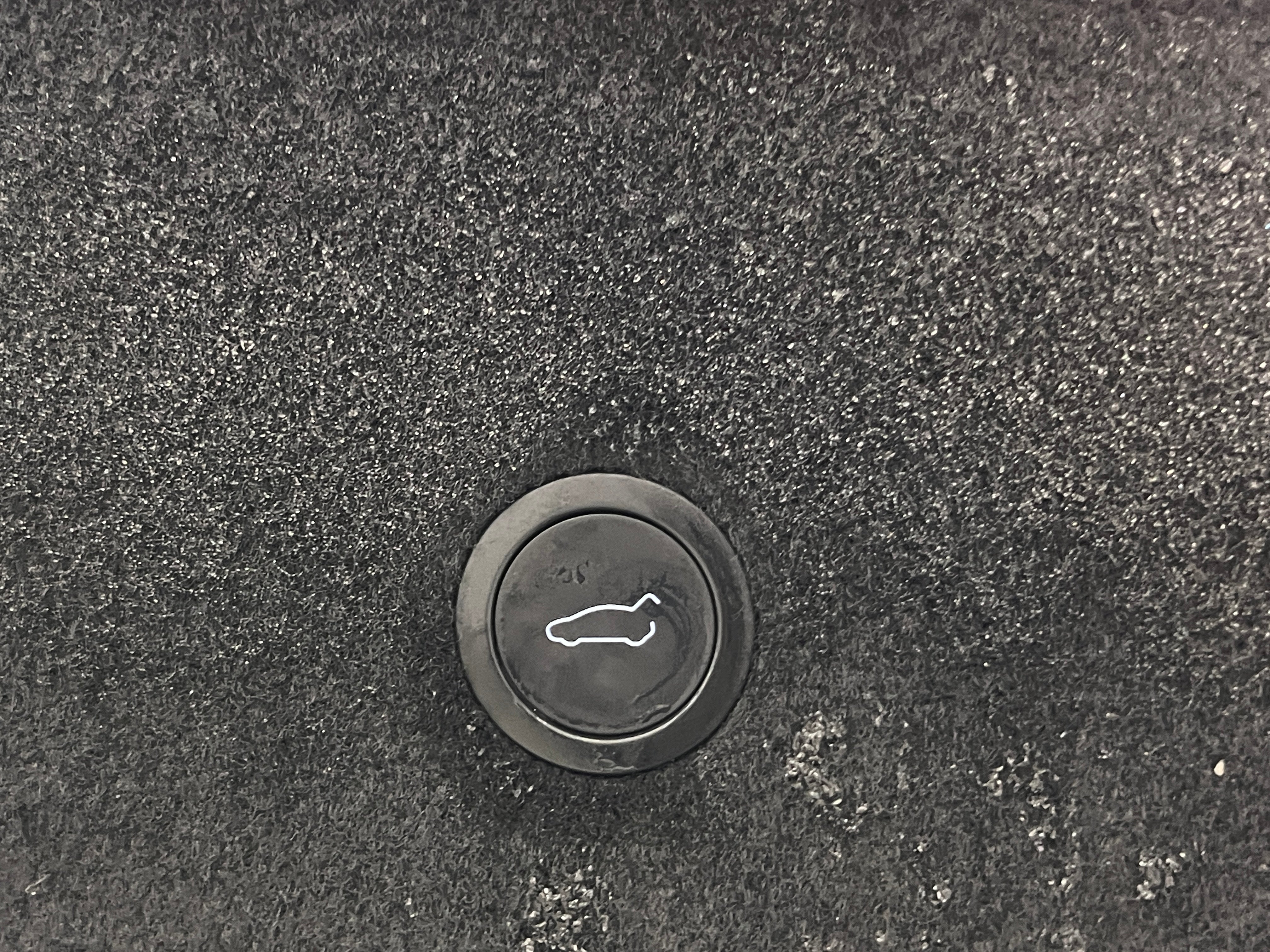 Used 2023 Tesla Model S Plaid with VIN 5YJSA1E63PF524330 for sale in Oak Creek, WI