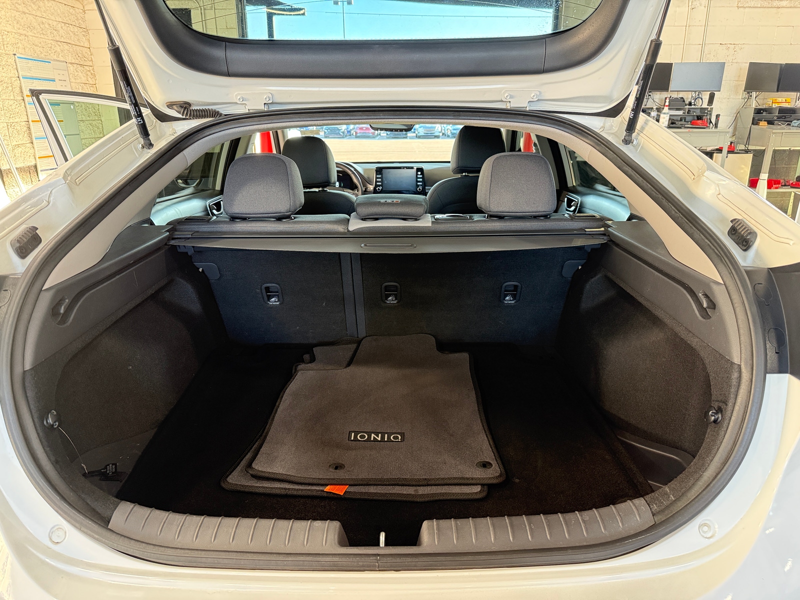 Thumbnail: 2022 Hyundai Ioniq - 7