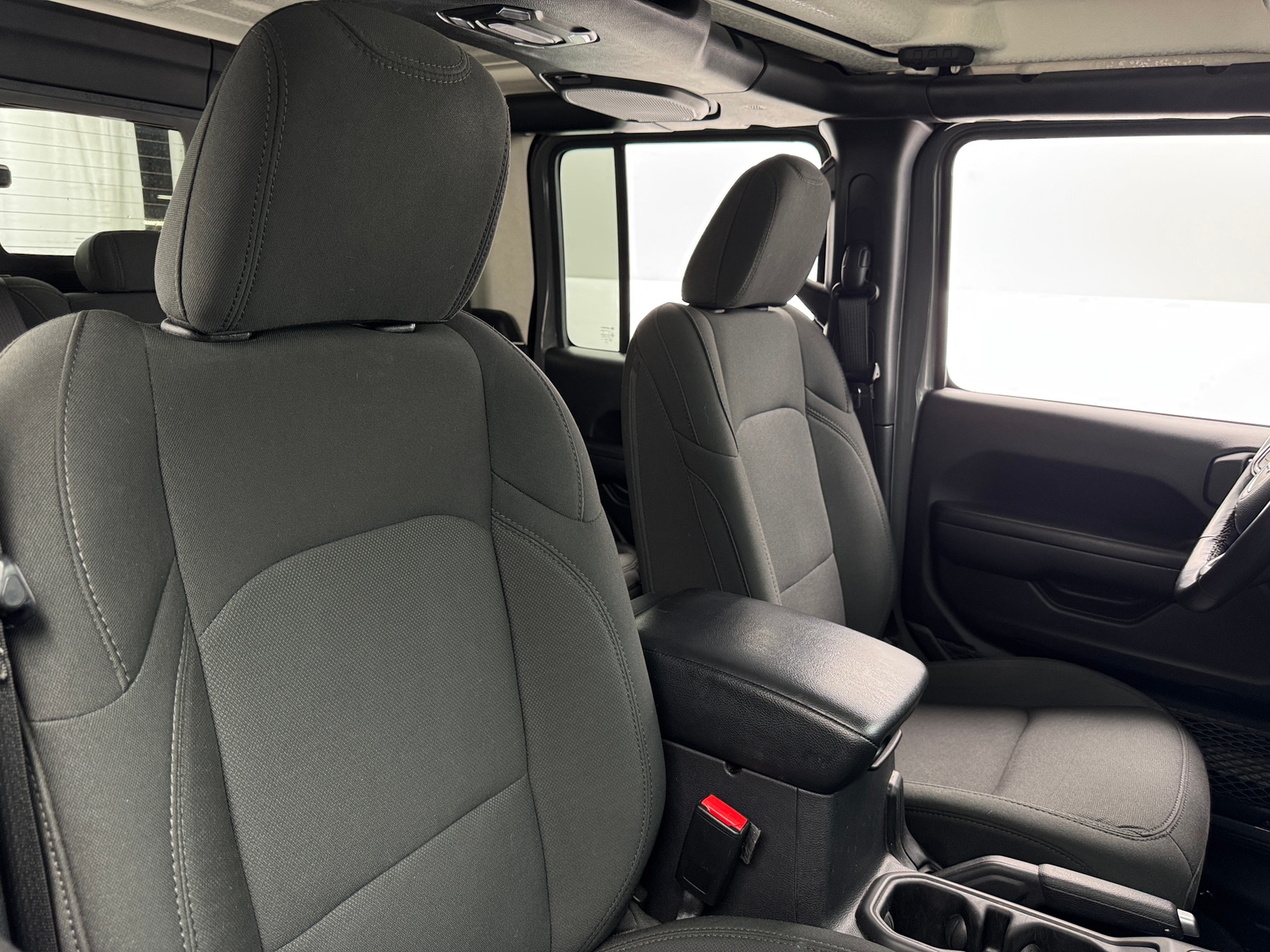 Thumbnail: 2021 Jeep Gladiator - 2