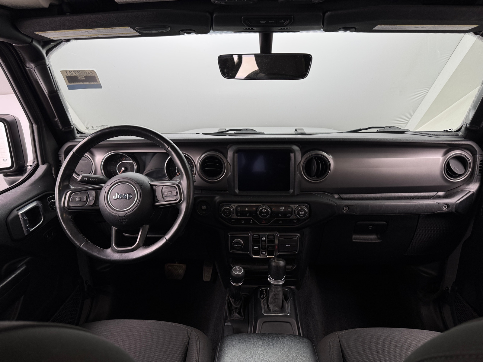 Thumbnail: 2021 Jeep Gladiator - 3