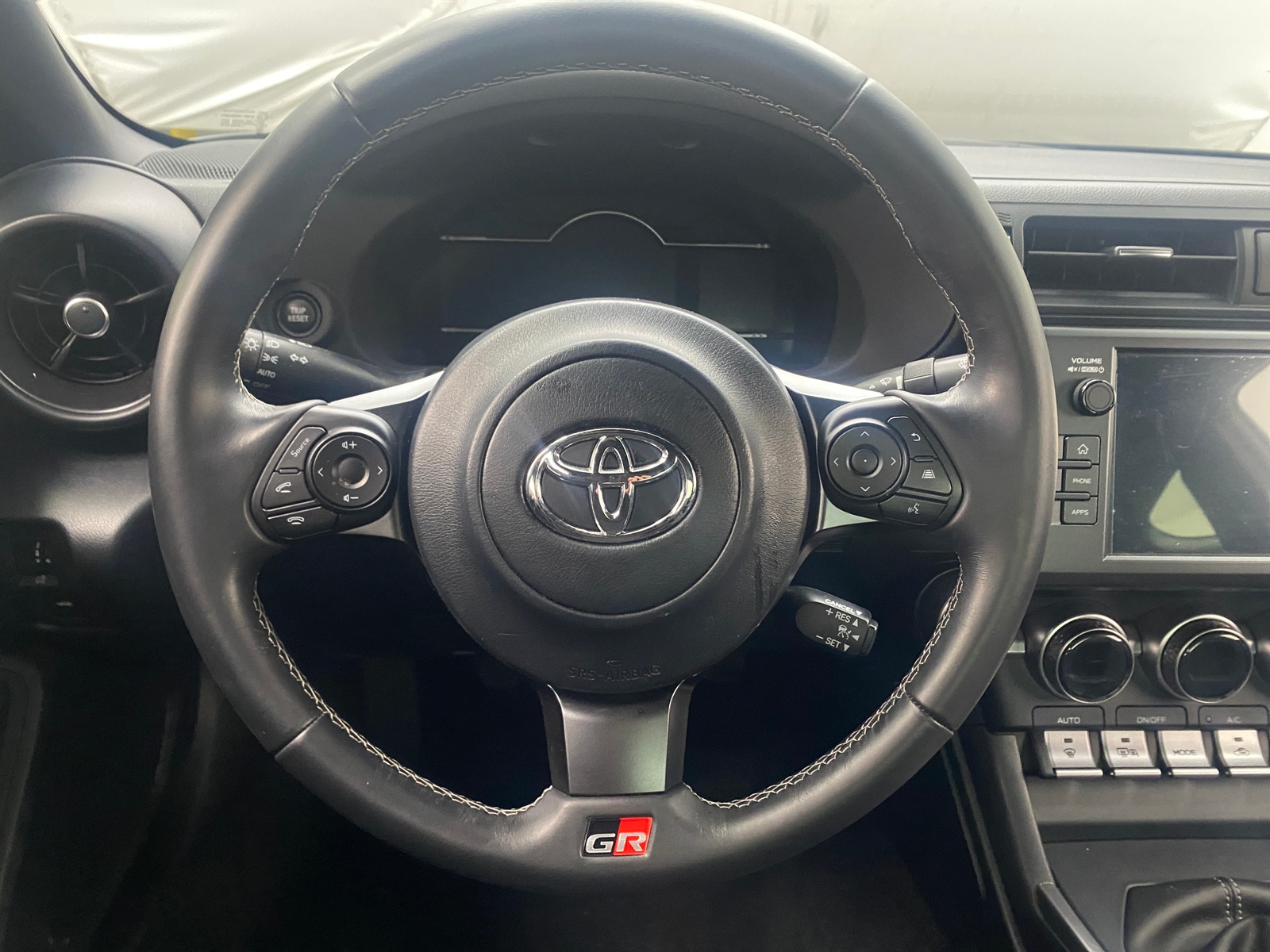 Thumbnail: 2024 Toyota GR86 - 4