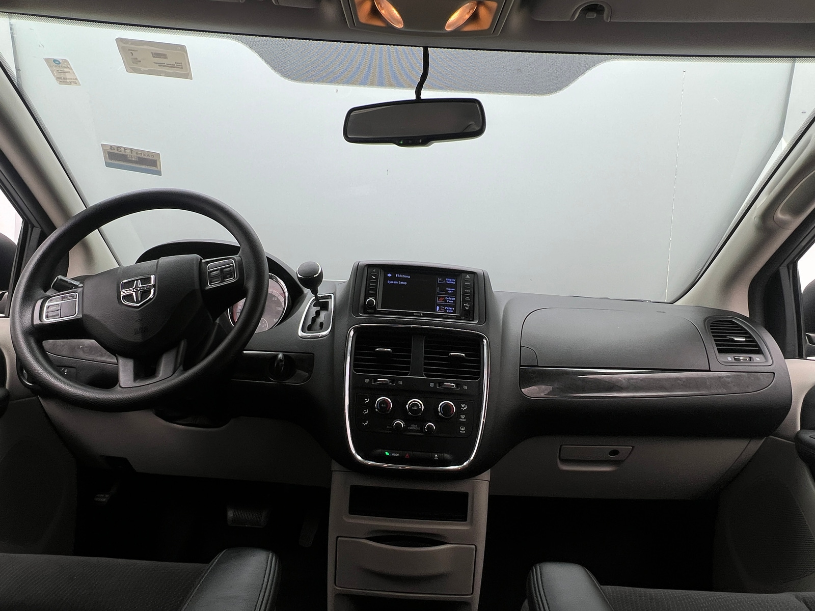 Thumbnail: 2018 Dodge Grand Caravan - 3