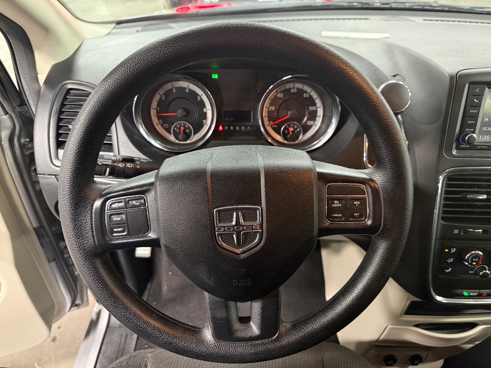 Thumbnail: 2018 Dodge Grand Caravan - 5