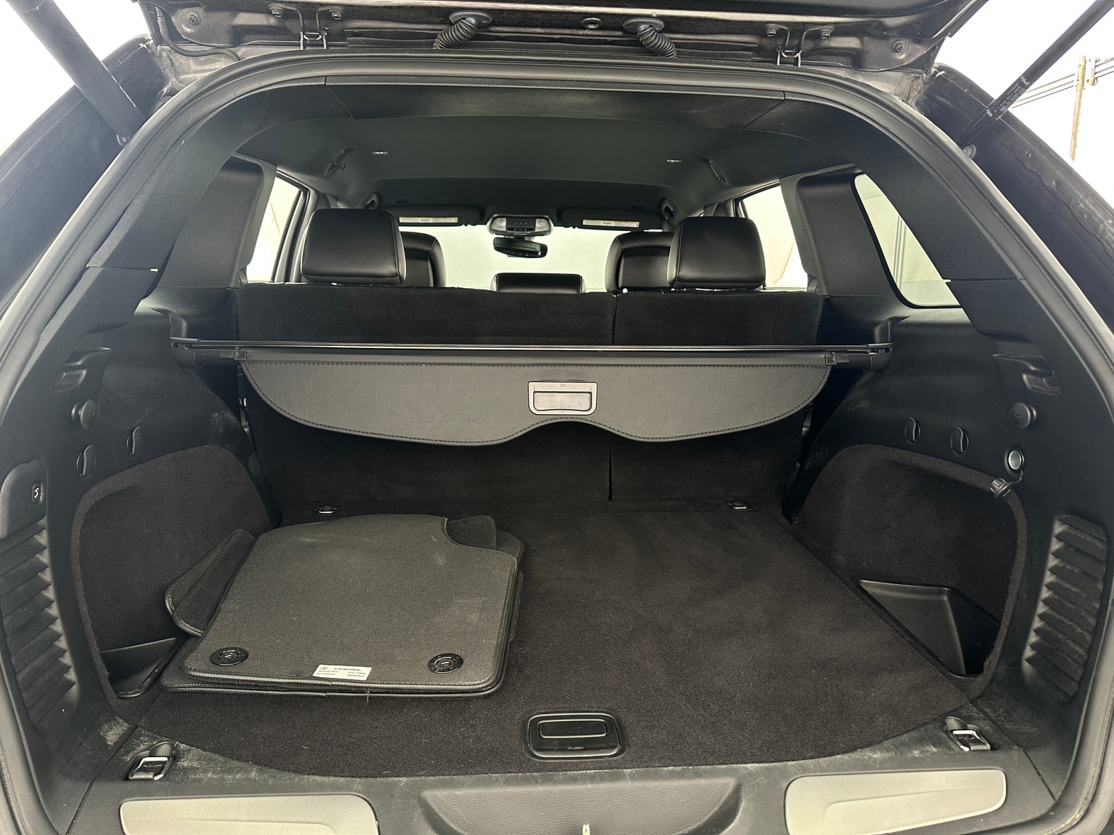 Thumbnail: 2019 Jeep Grand Cherokee - 6