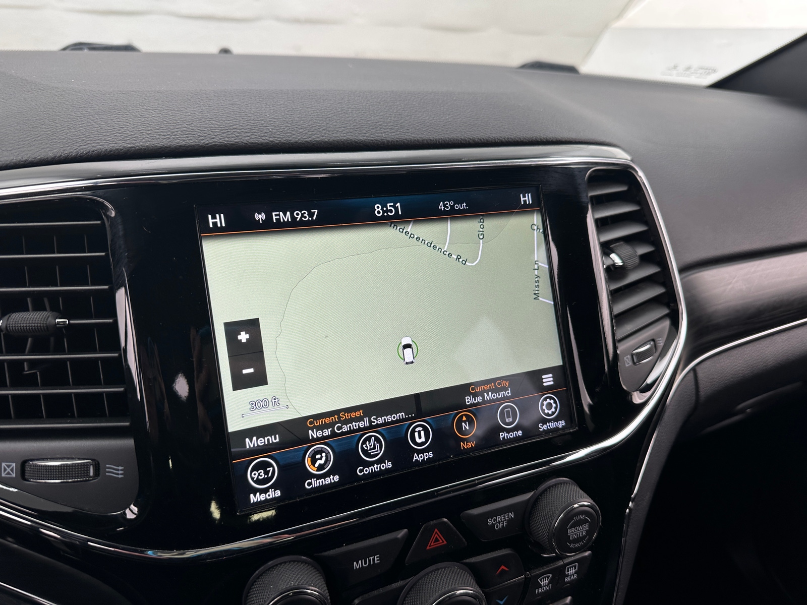 Thumbnail: 2019 Jeep Grand Cherokee - 3