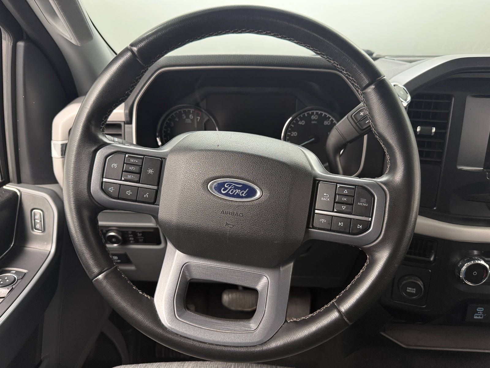 Thumbnail: 2023 Ford Econoline - 5