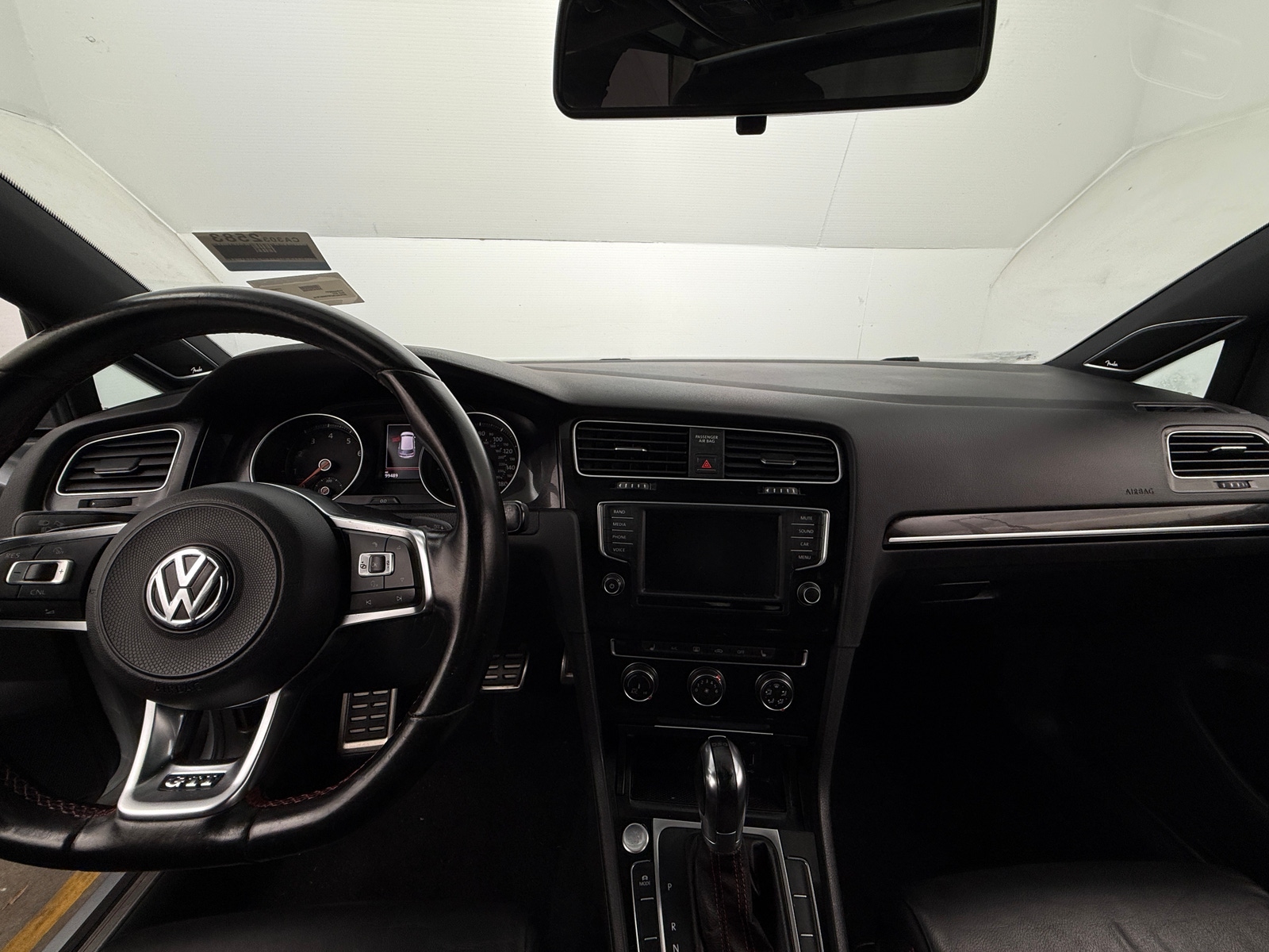 Thumbnail: 2017 Volkswagen Golf - 2