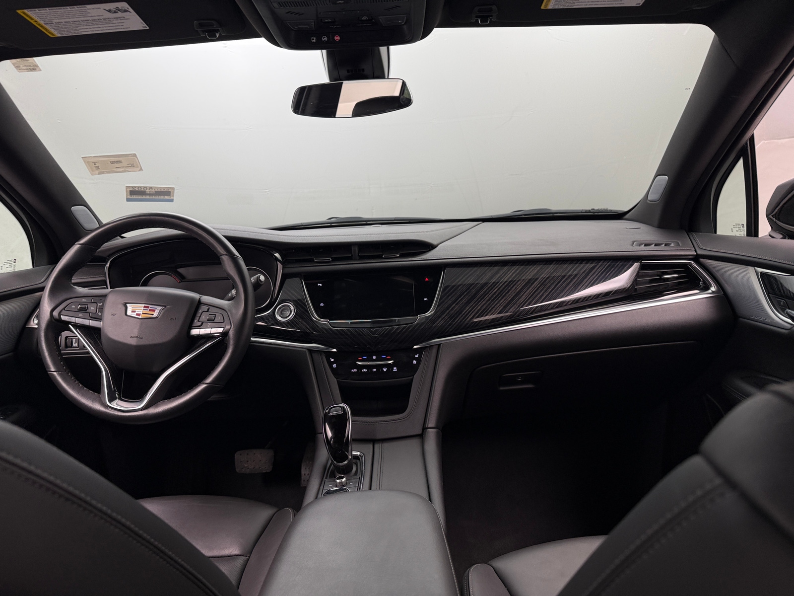 Thumbnail: 2025 Cadillac XT6 - 2