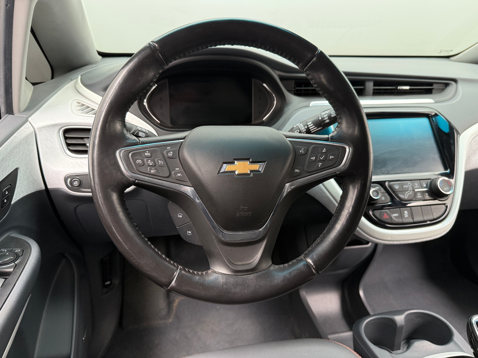 Thumbnail: 2019 Chevrolet Bolt EV - 4