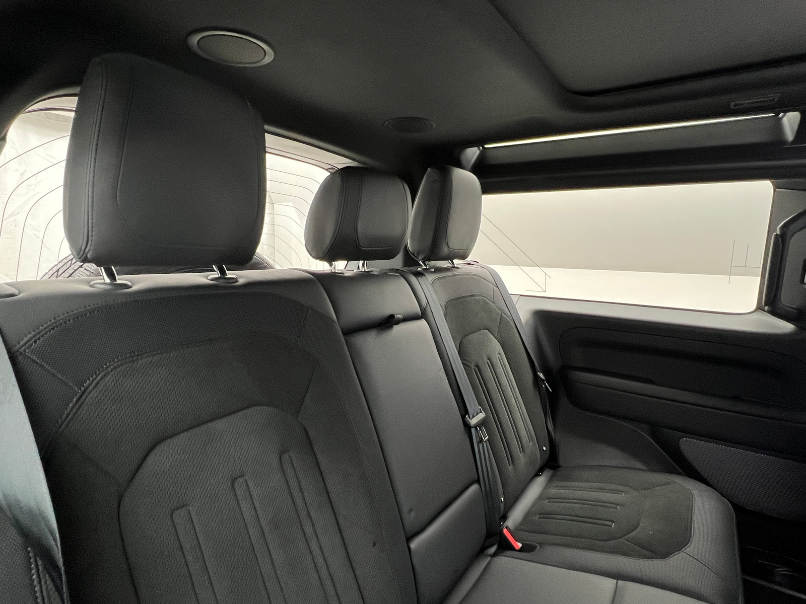 Thumbnail: 2023 Land Rover Defender - 5