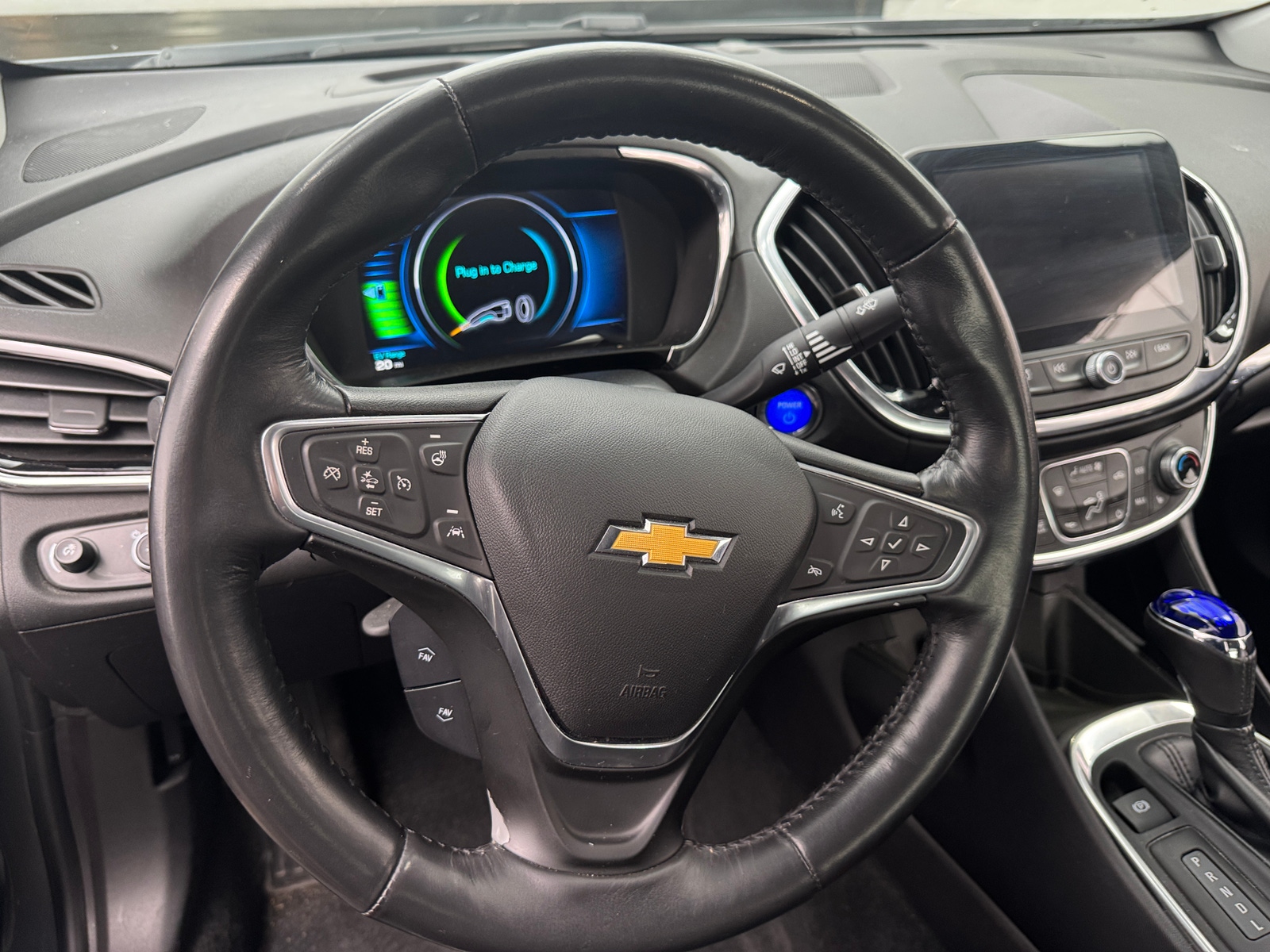 Thumbnail: 2018 Chevrolet Volt - 4