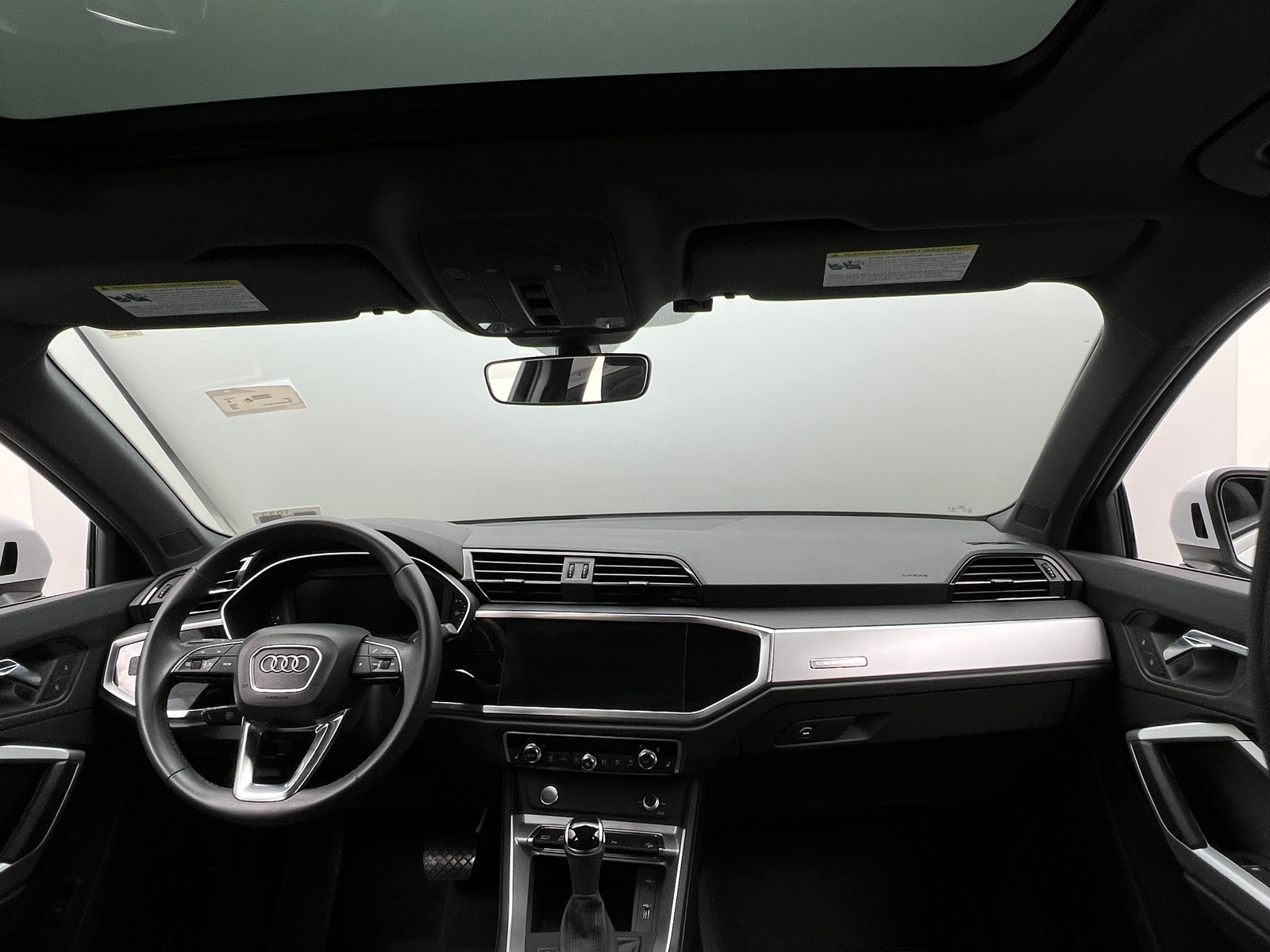 Thumbnail: 2020 Audi Q3 - 2