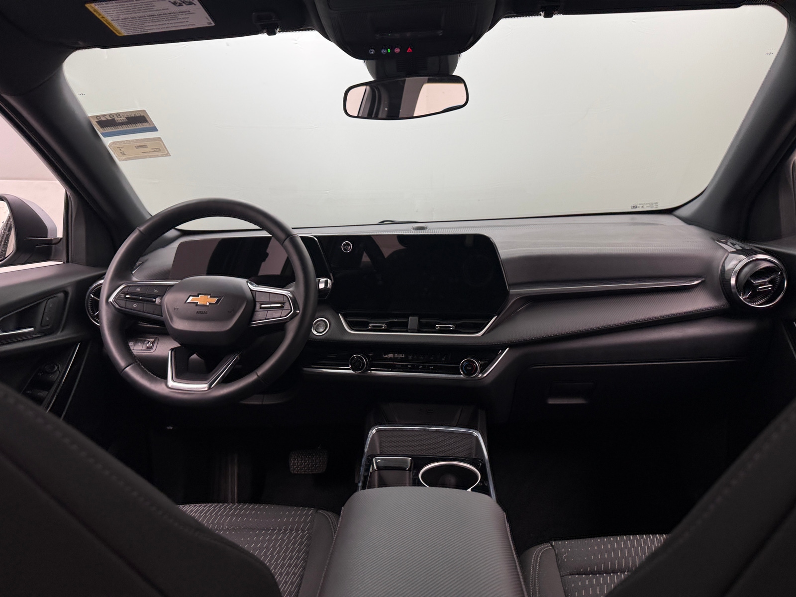 Thumbnail: 2025 Chevrolet Equinox - 3