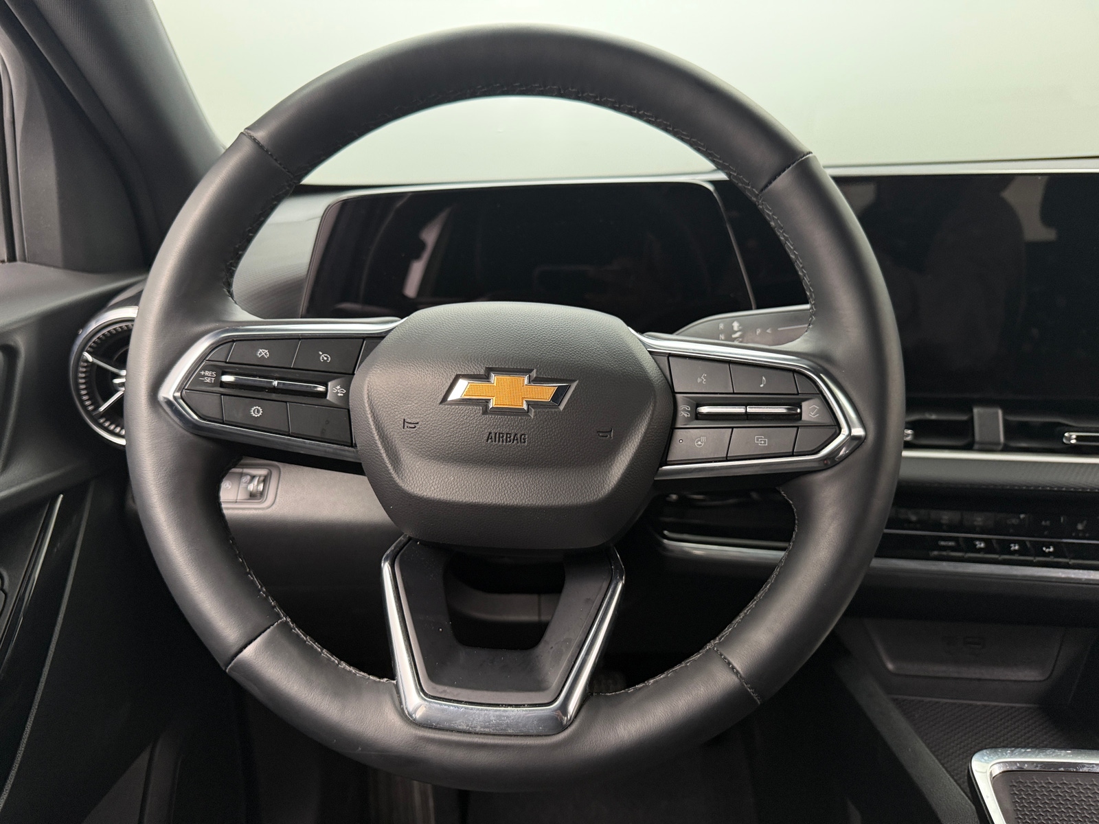 Thumbnail: 2025 Chevrolet Equinox - 5