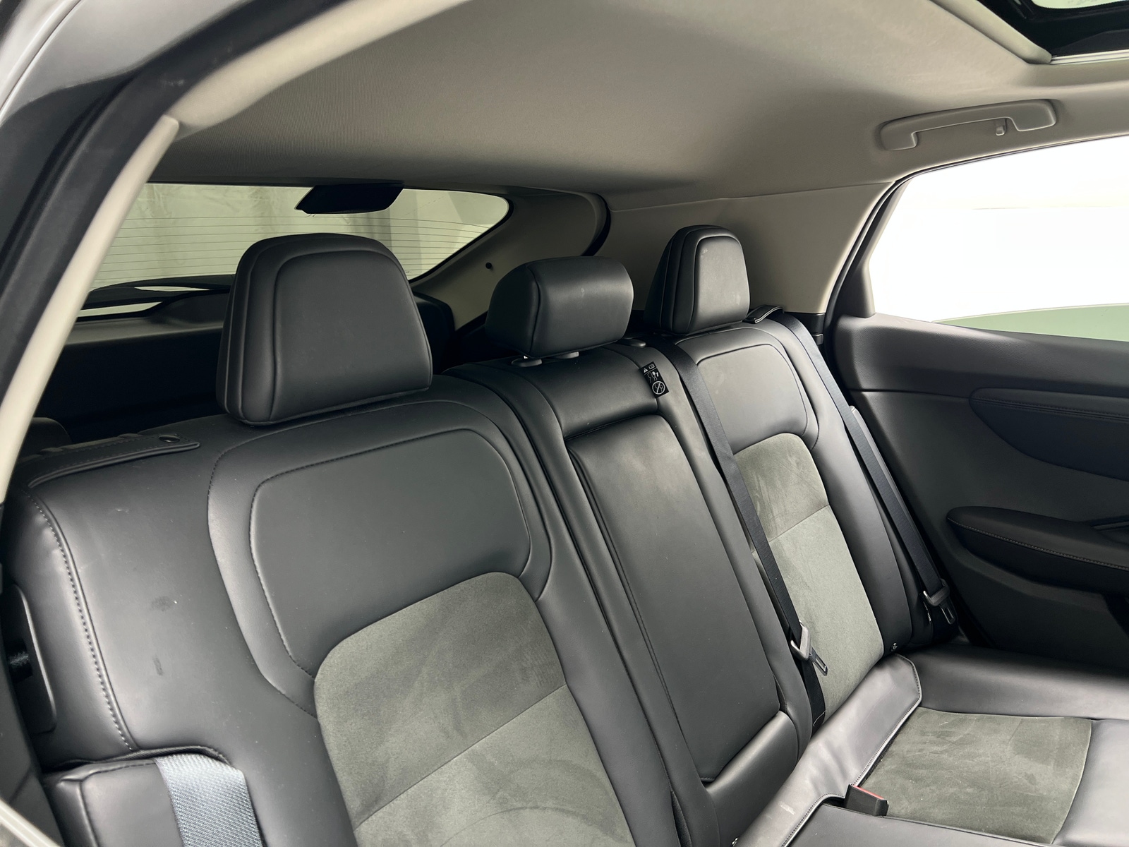 Thumbnail: 2025 Nissan Ariya - 5