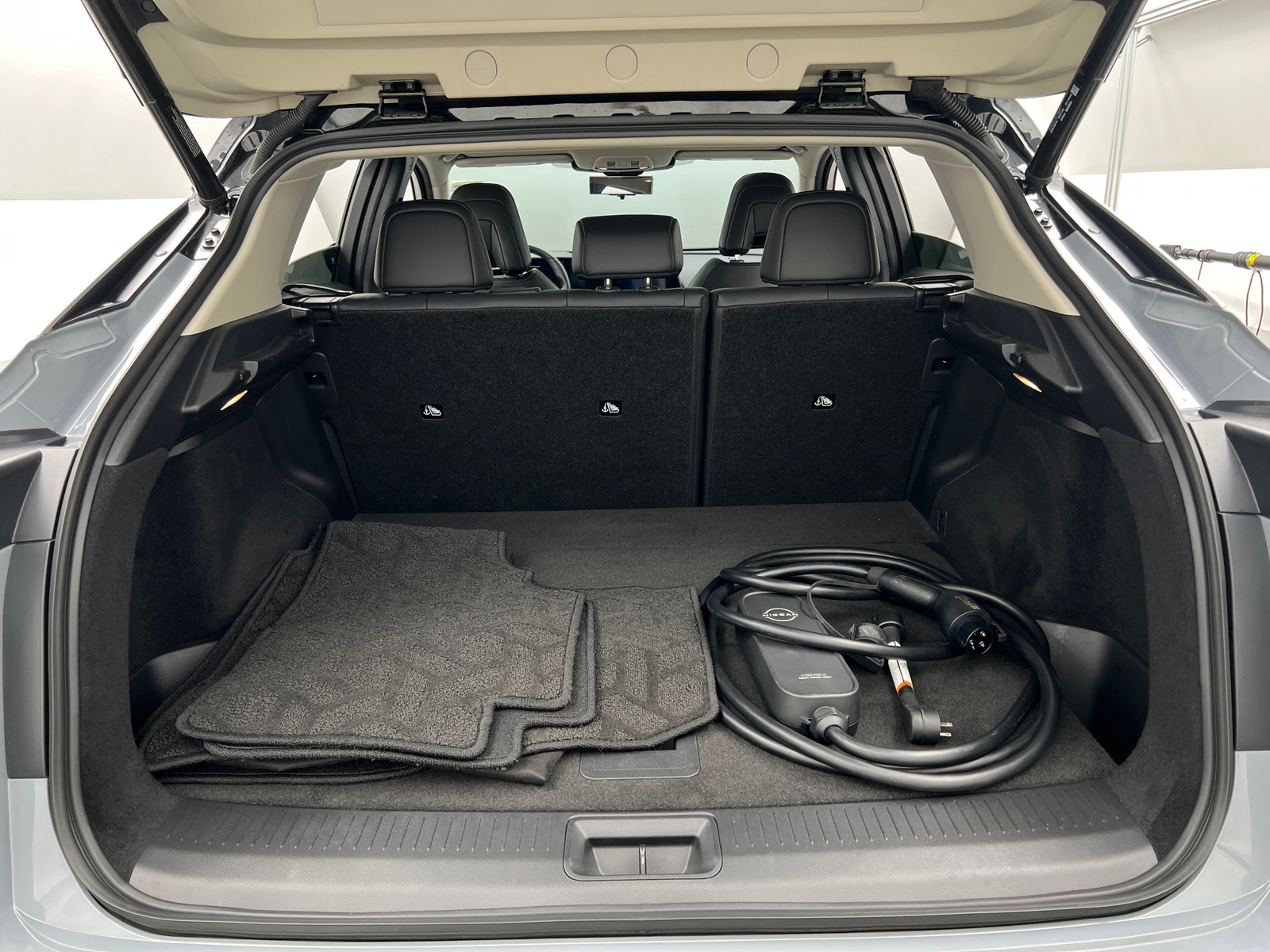 Thumbnail: 2025 Nissan Ariya - 6