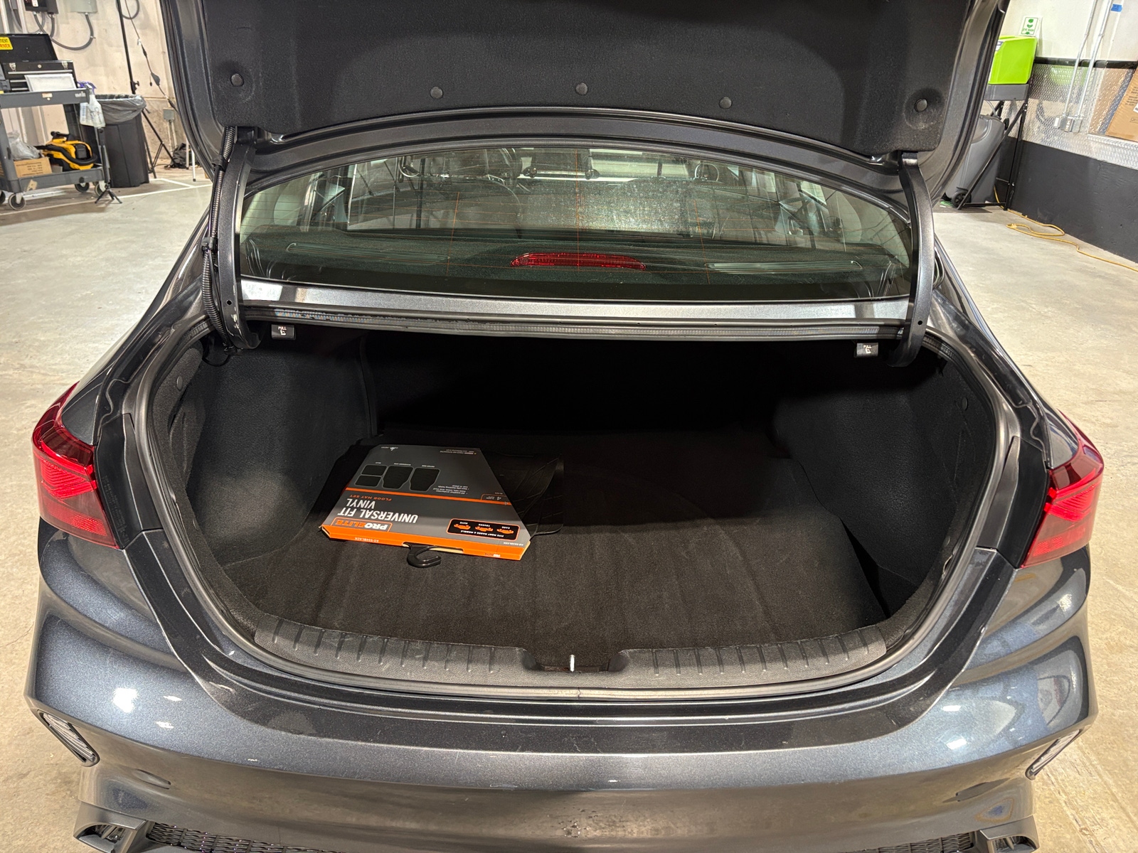 Thumbnail: 2024 Kia Forte - 7