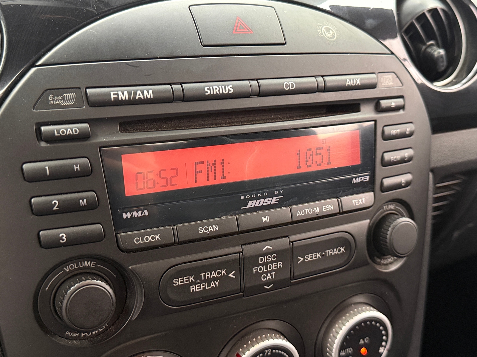 Thumbnail: 2013 Mazda MX-5 Miata - 3