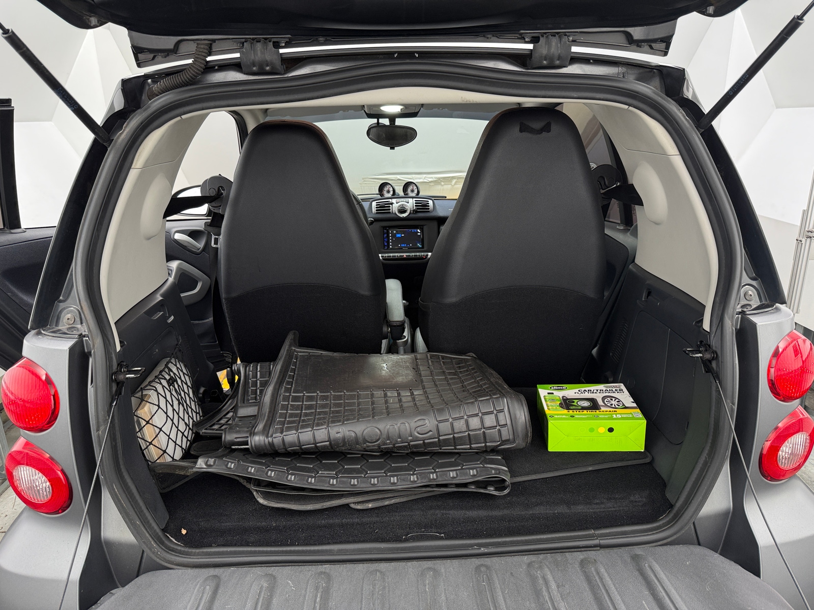 Thumbnail: 2015 smart fortwo - 6