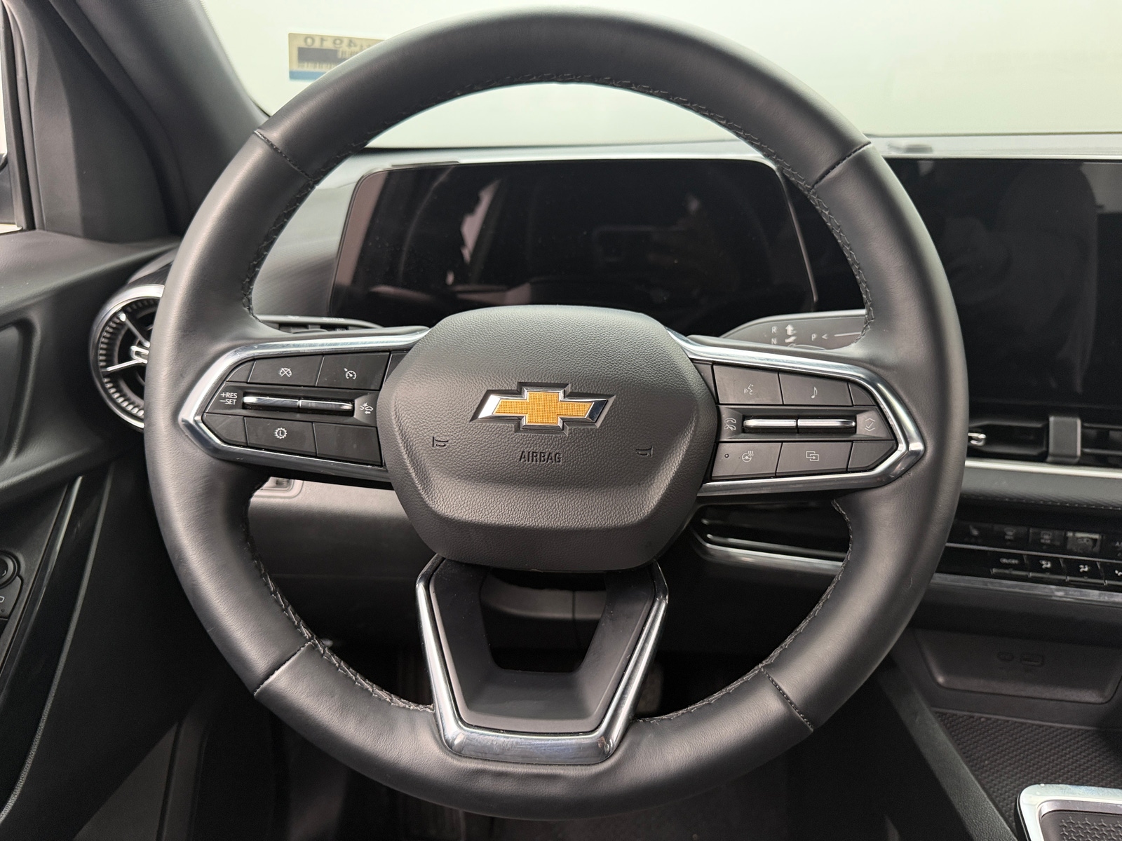 Thumbnail: 2025 Chevrolet Equinox - 5