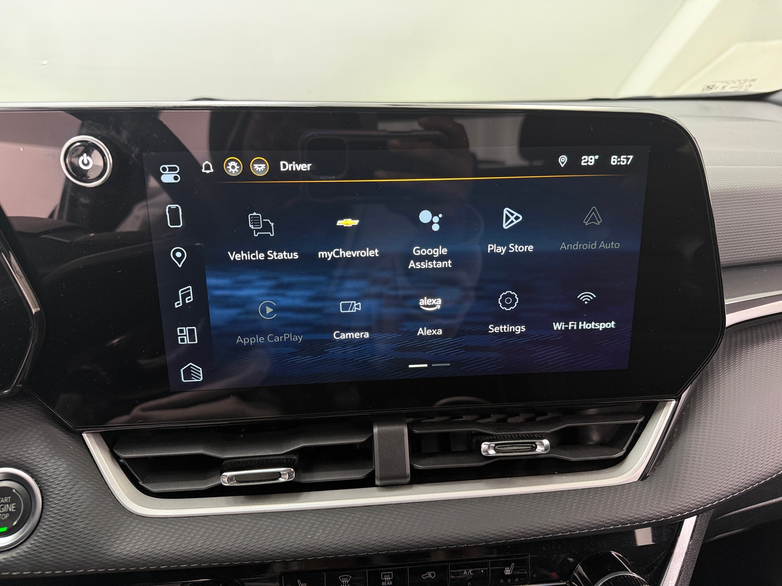 Thumbnail: 2025 Chevrolet Equinox - 4