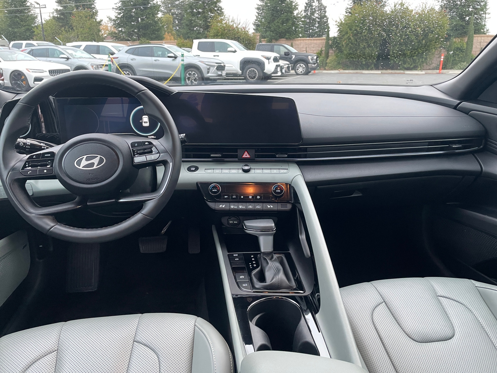 Thumbnail: 2025 Hyundai Elantra - 3