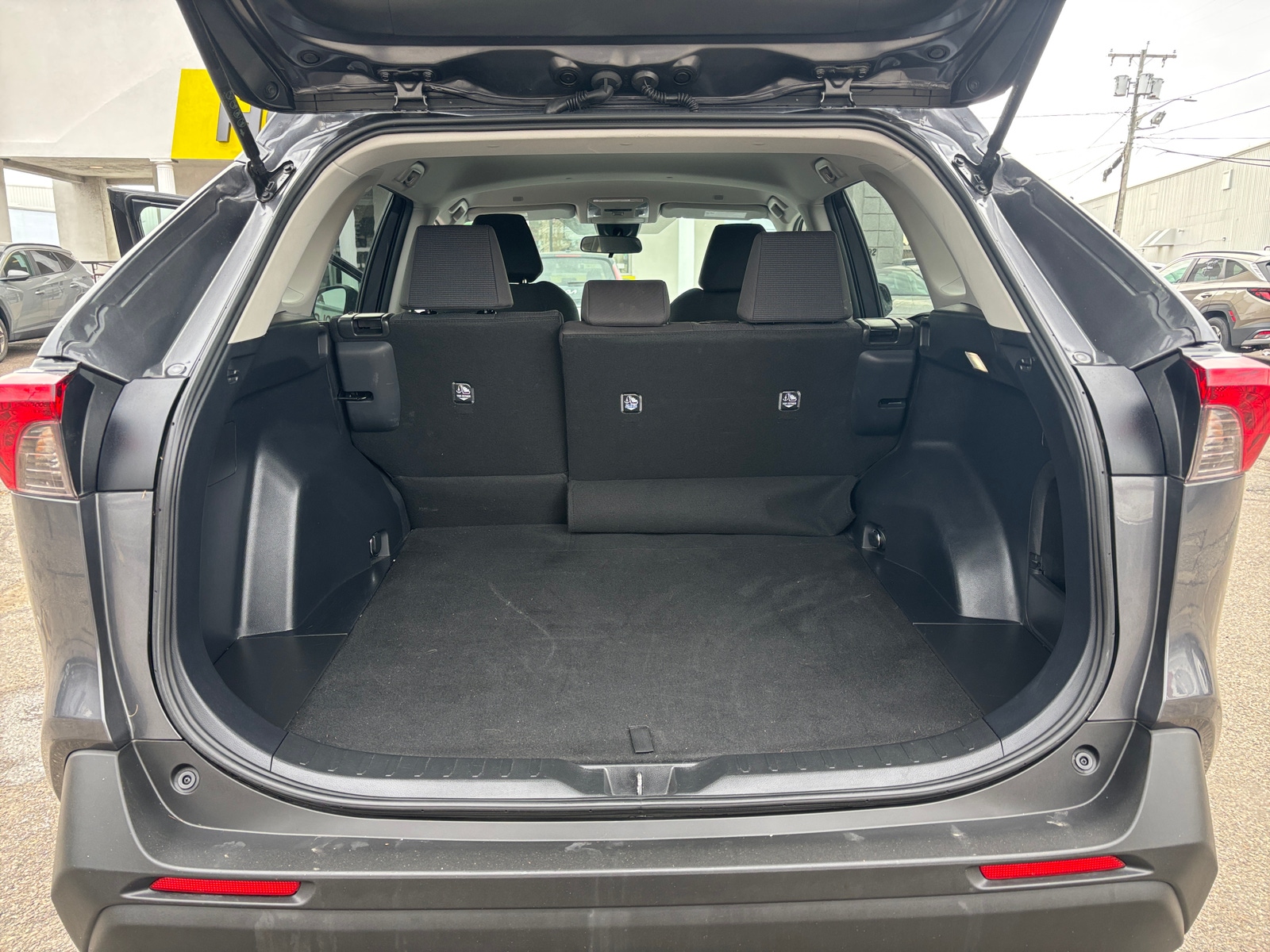 Thumbnail: 2025 Toyota RAV4 - 5