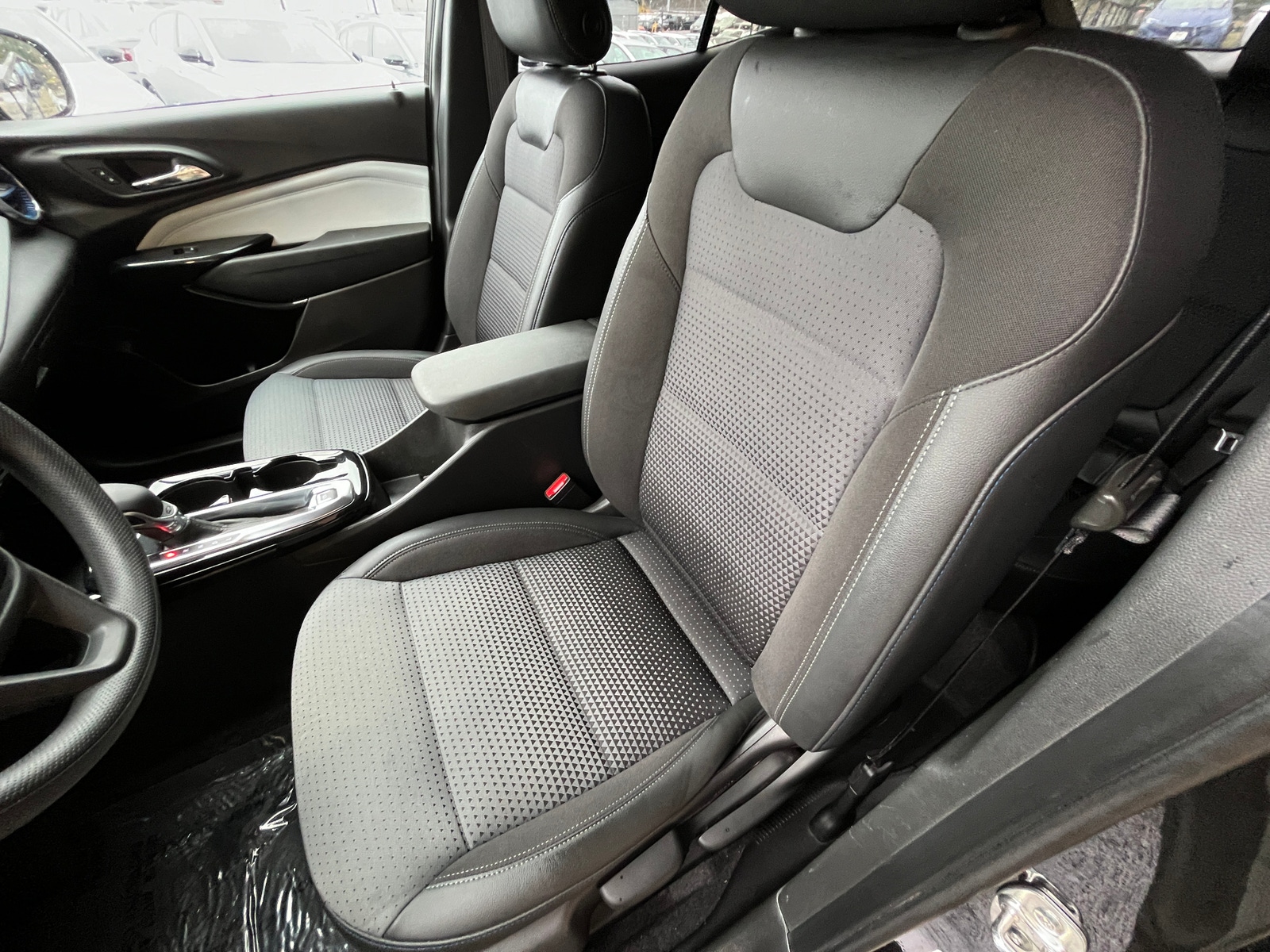 Thumbnail: 2025 Chevrolet Trax - 2