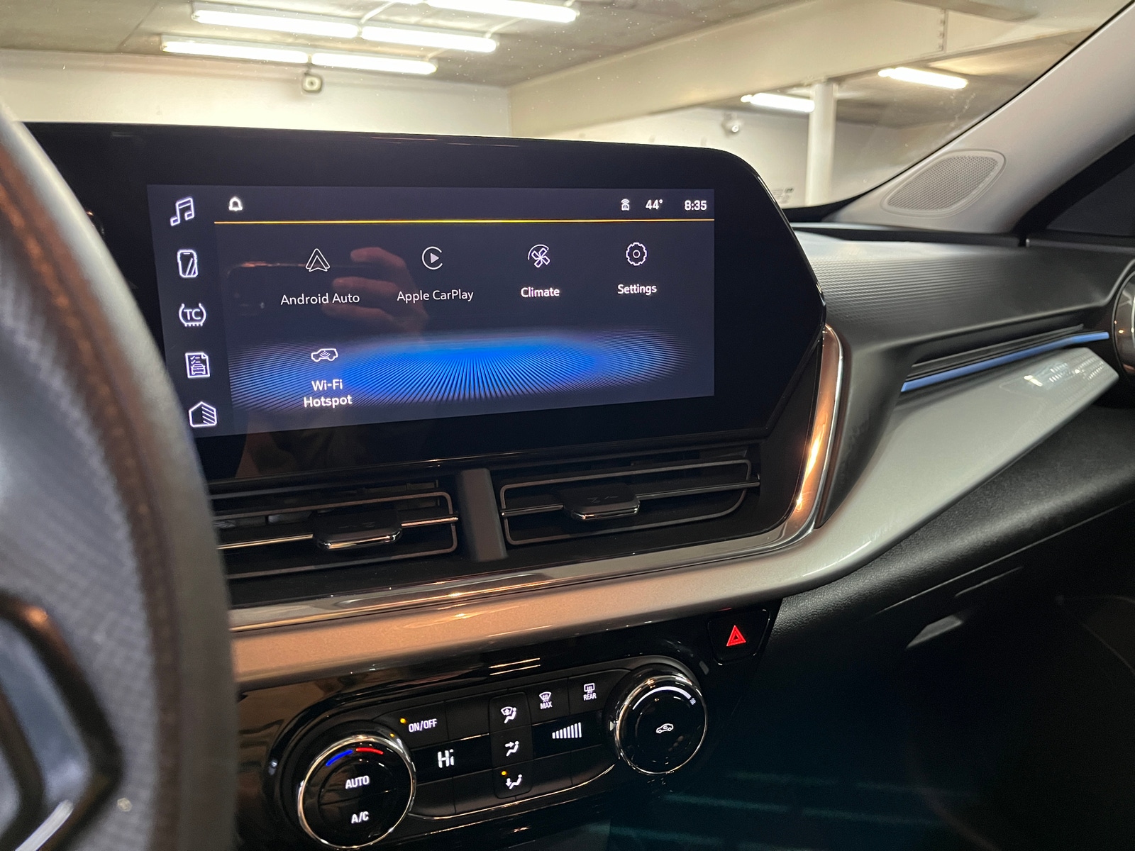 Thumbnail: 2025 Chevrolet Trax - 4