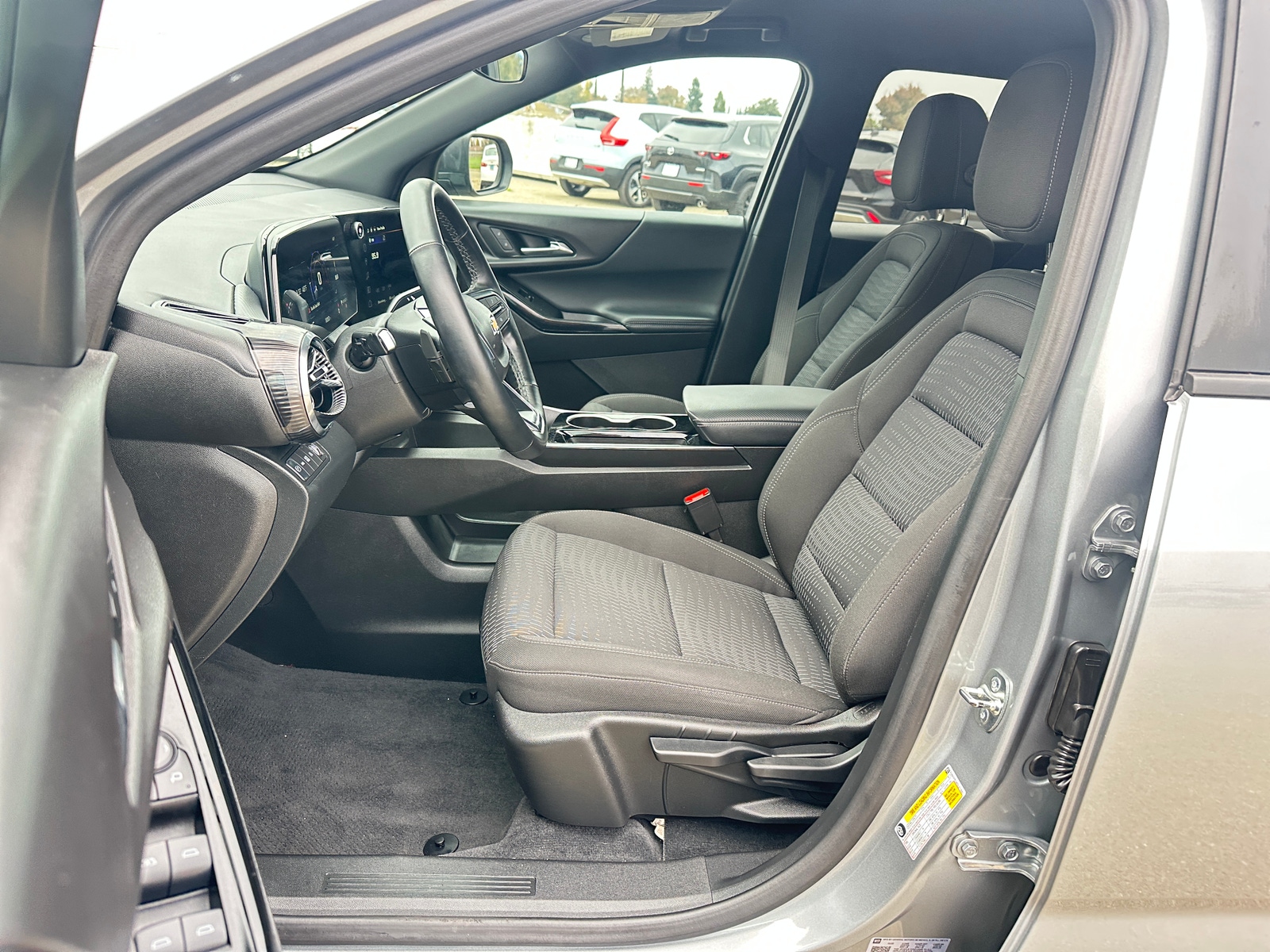 Thumbnail: 2025 Chevrolet Equinox - 2