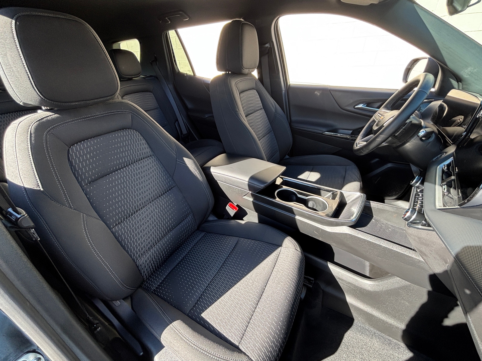 Thumbnail: 2025 Chevrolet Equinox - 2