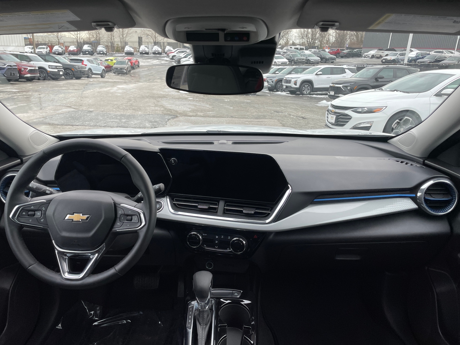 Thumbnail: 2025 Chevrolet Trax - 3