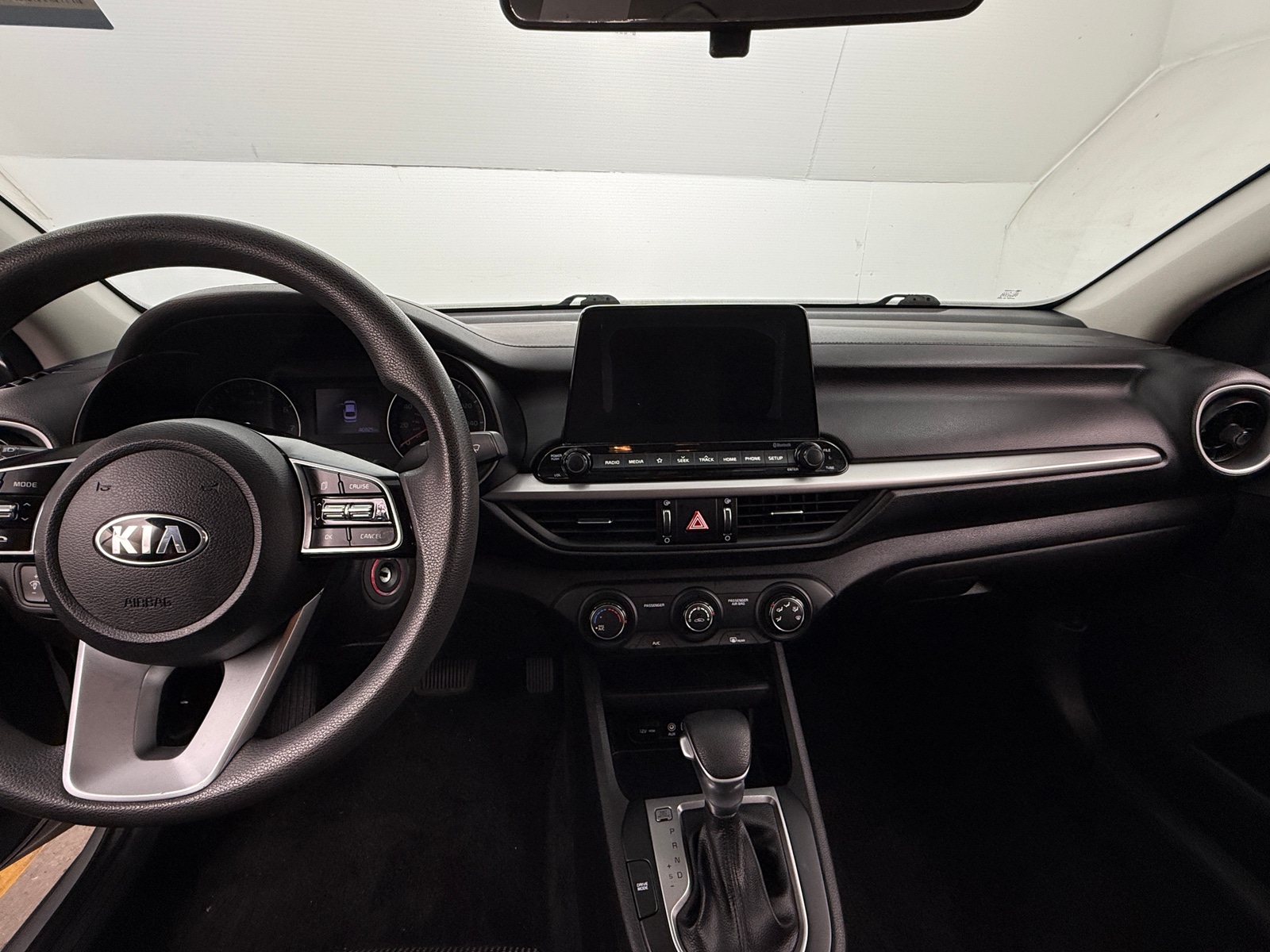 Thumbnail: 2020 Kia Forte - 3