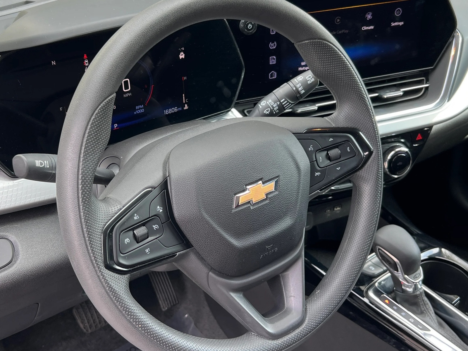 Thumbnail: 2025 Chevrolet Trax - 4