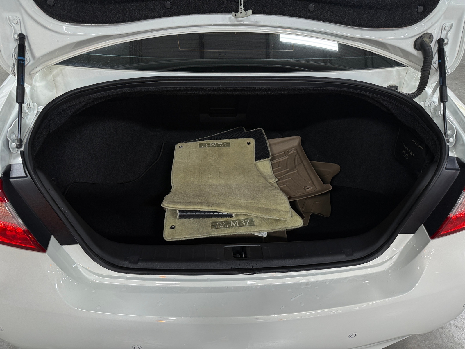 Thumbnail: 2013 INFINITI M37 - 6