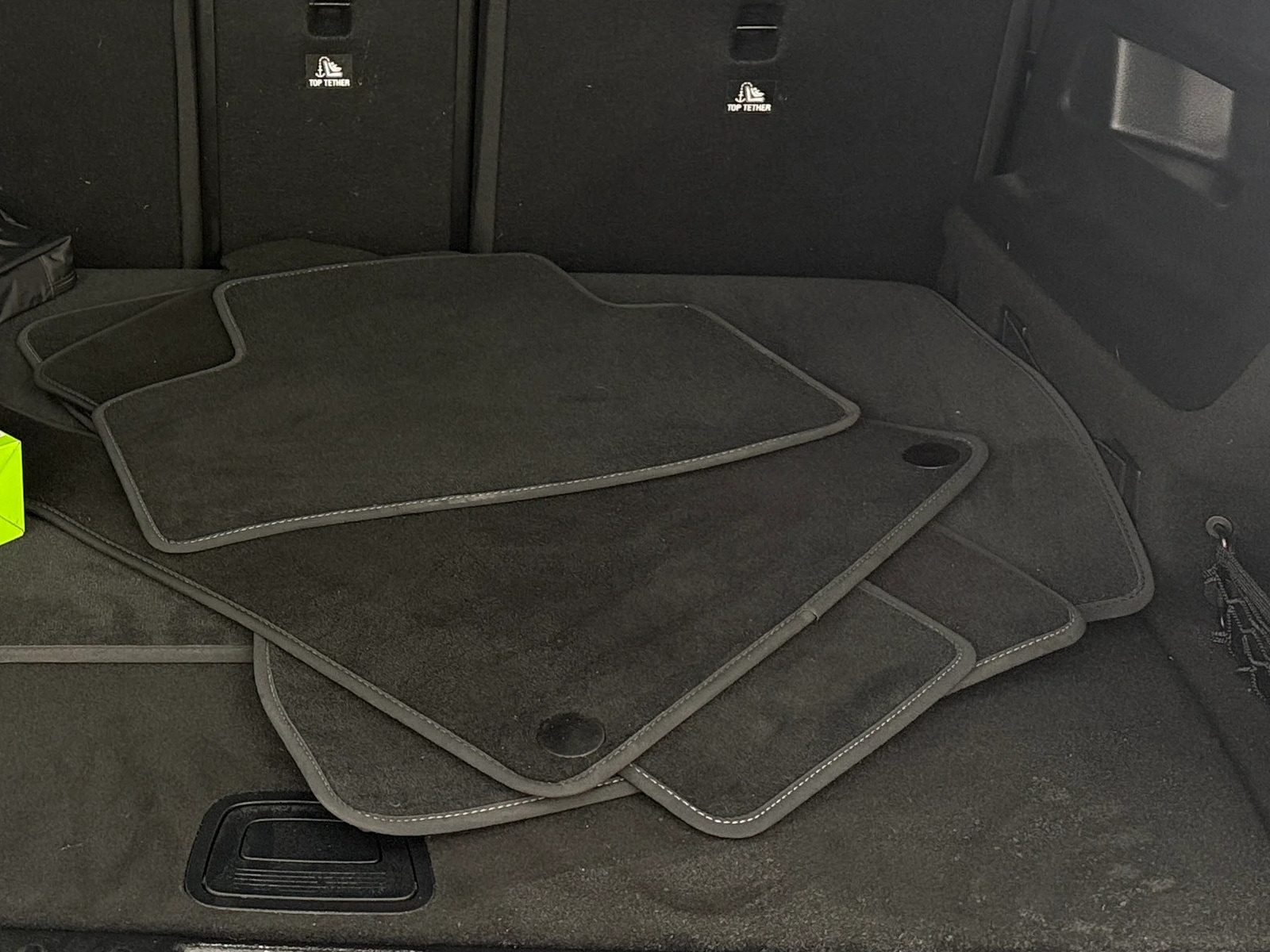 Thumbnail: 2025 Mercedes-Benz GLB - 6