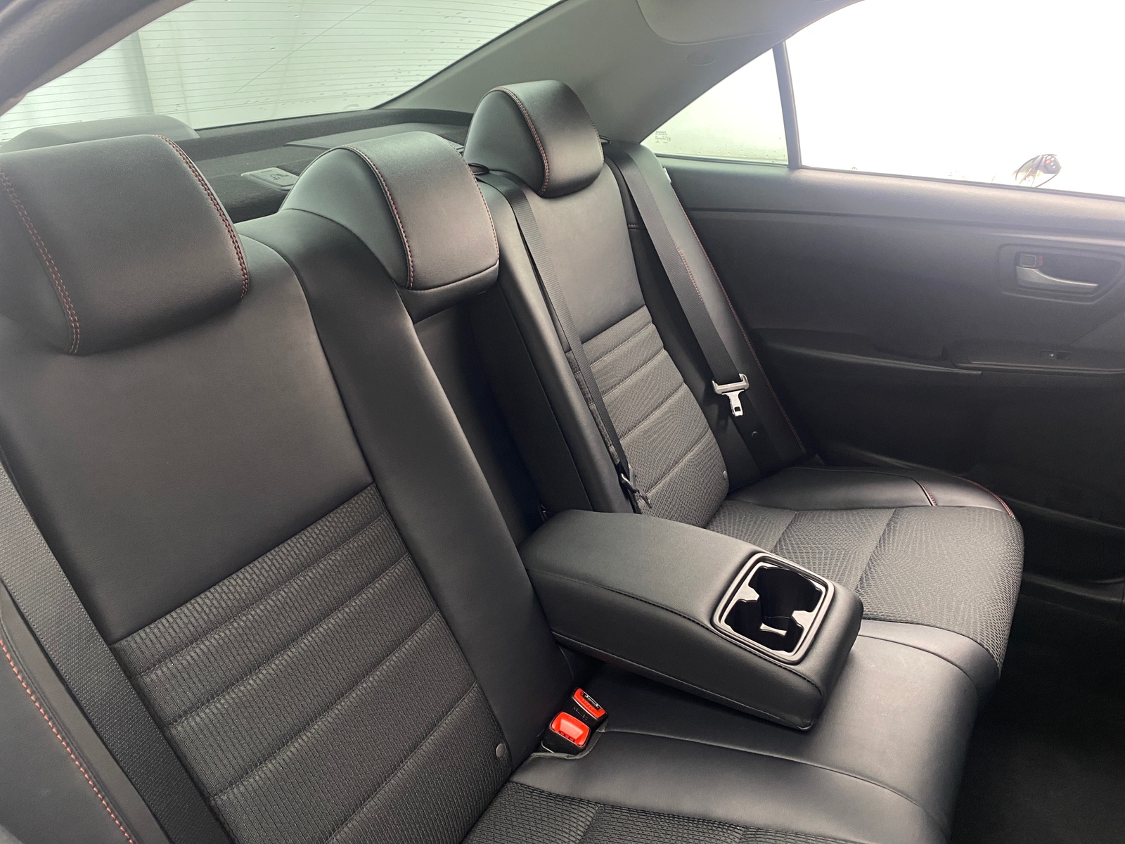 Thumbnail: 2017 Toyota Camry - 6