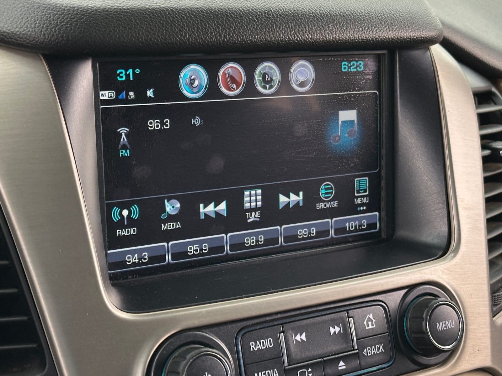 Thumbnail: 2020 GMC Yukon XL - 3