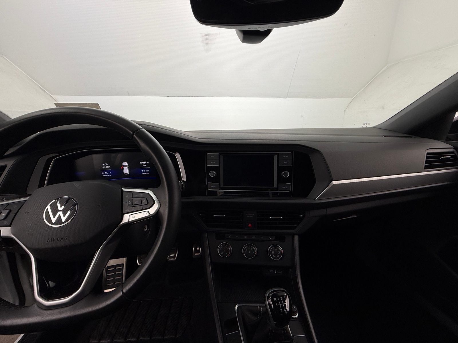 Thumbnail: 2024 Volkswagen Jetta - 3